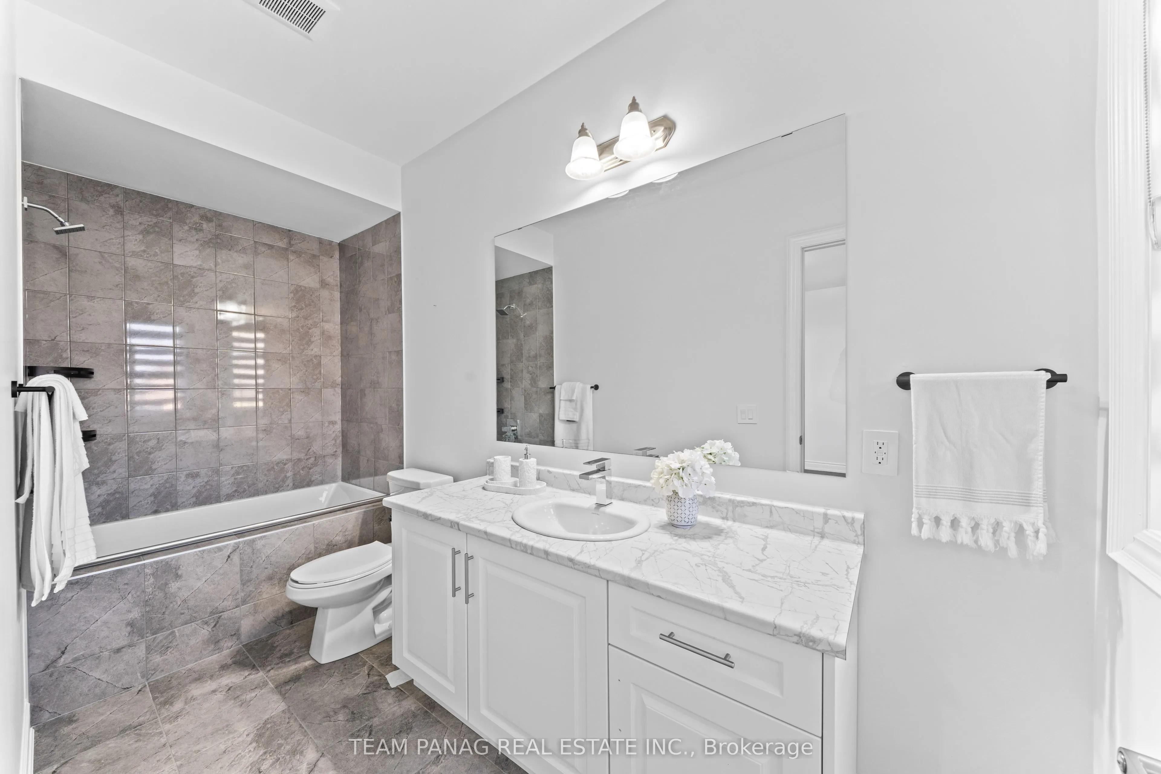 91 Raspberry Ridge Avenue