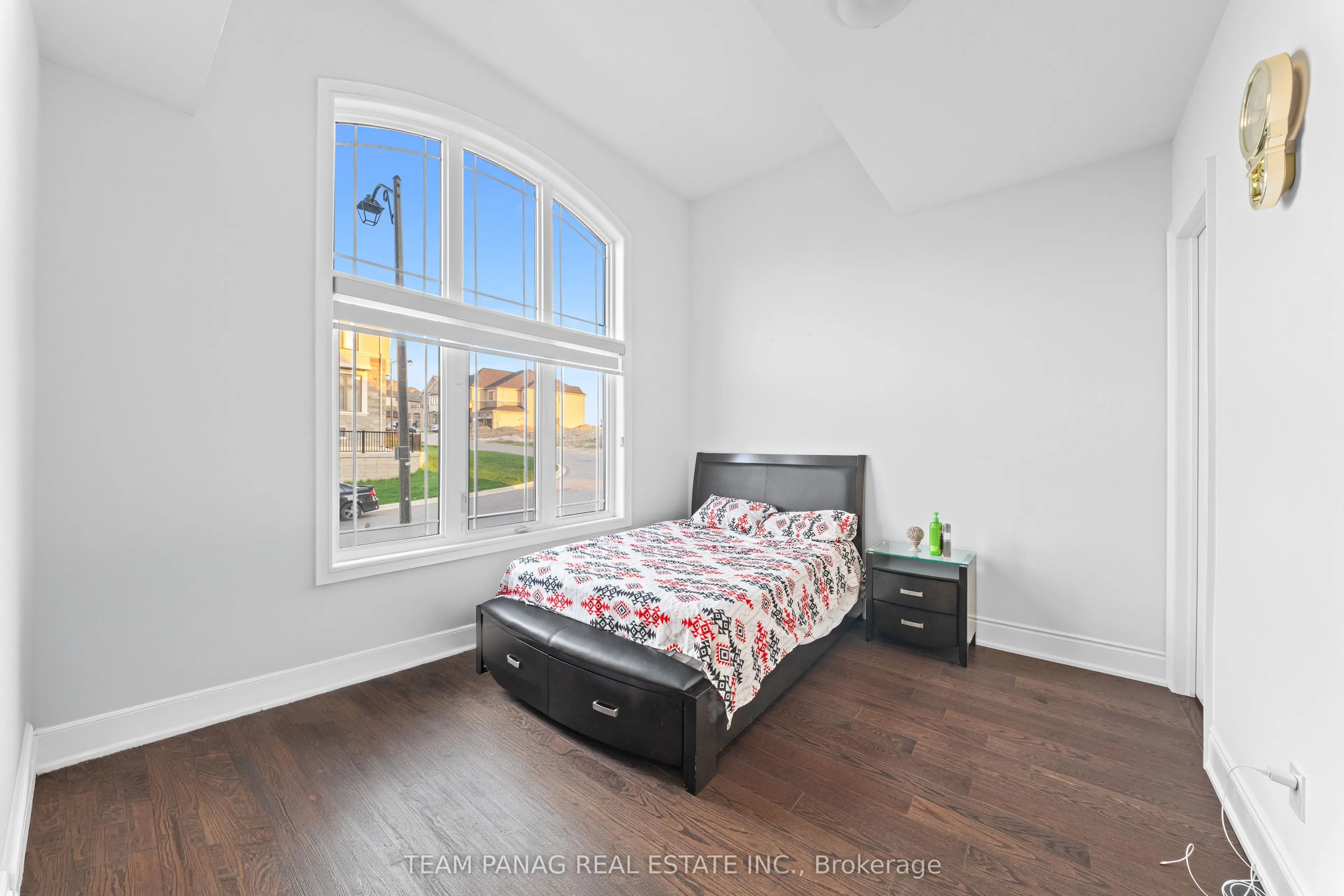 91 Raspberry Ridge Avenue