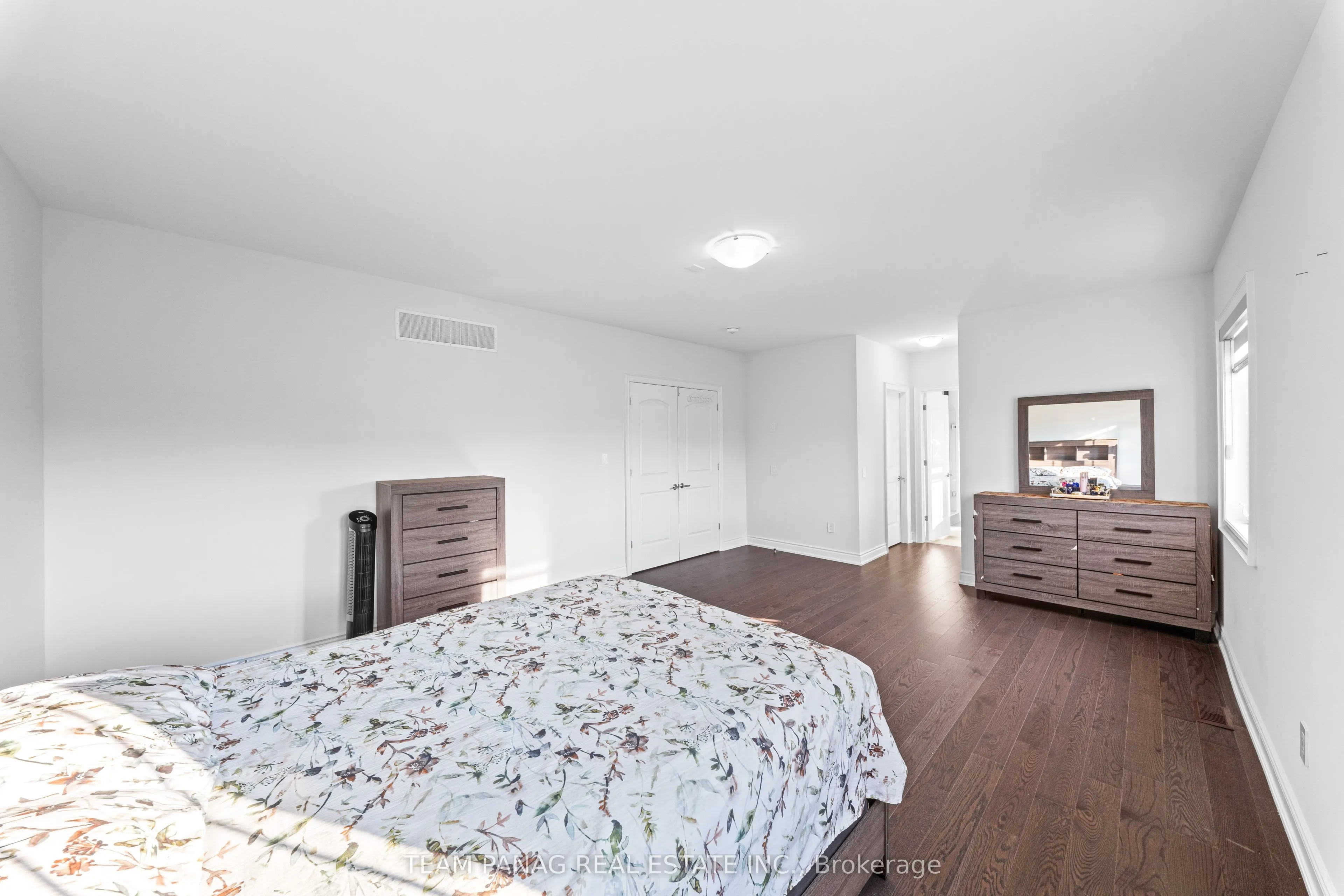 91 Raspberry Ridge Avenue