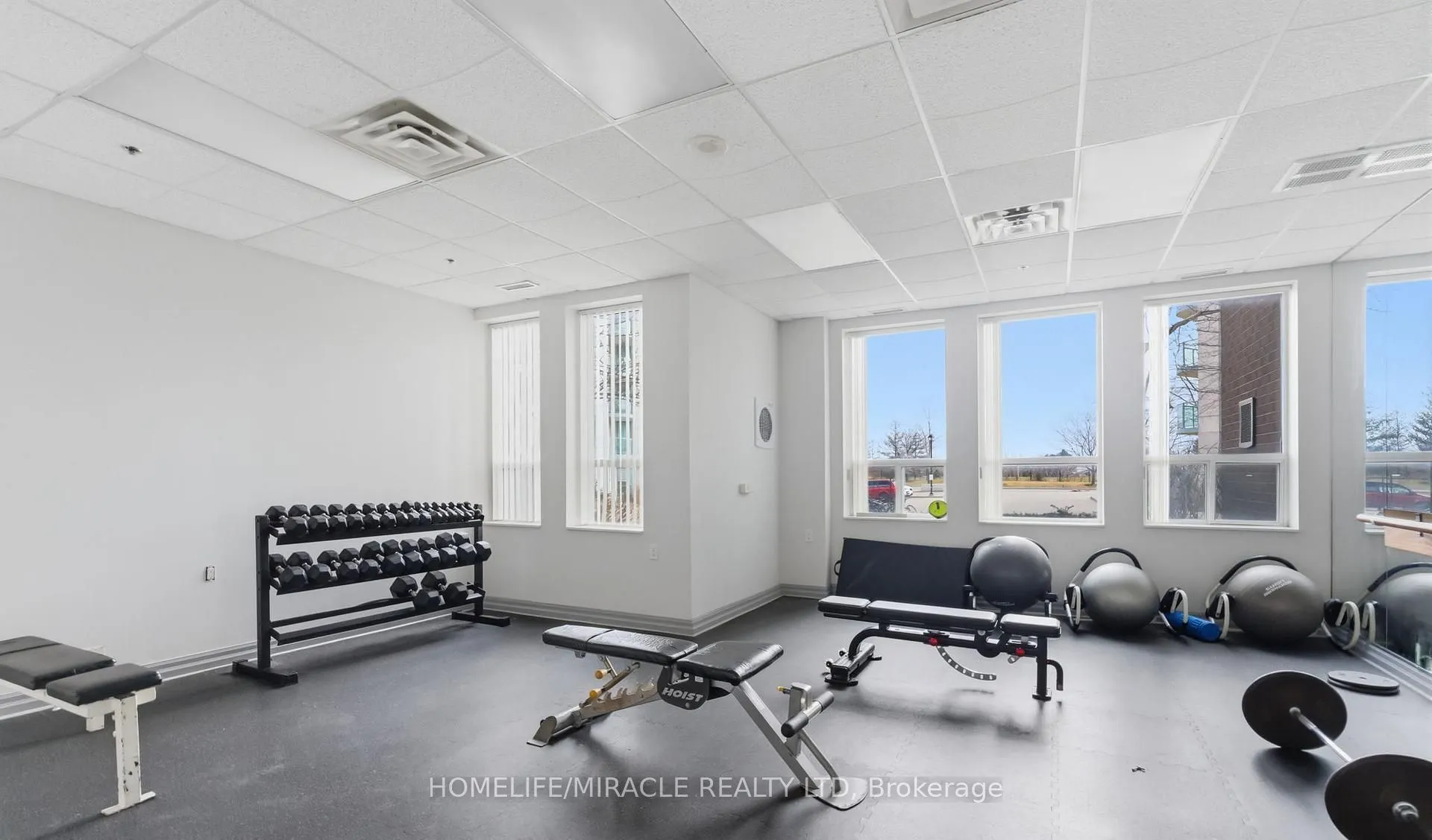 4889 Kimbermount Avenue #203