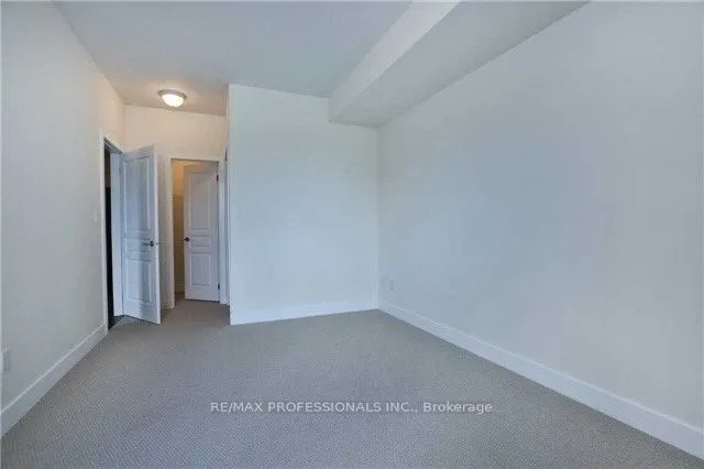 128 Garden Drive #323