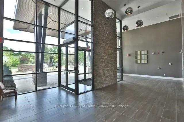 128 Garden Drive #323