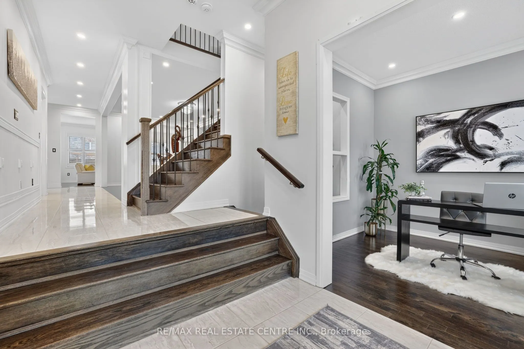 27 Drew Brown Boulevard