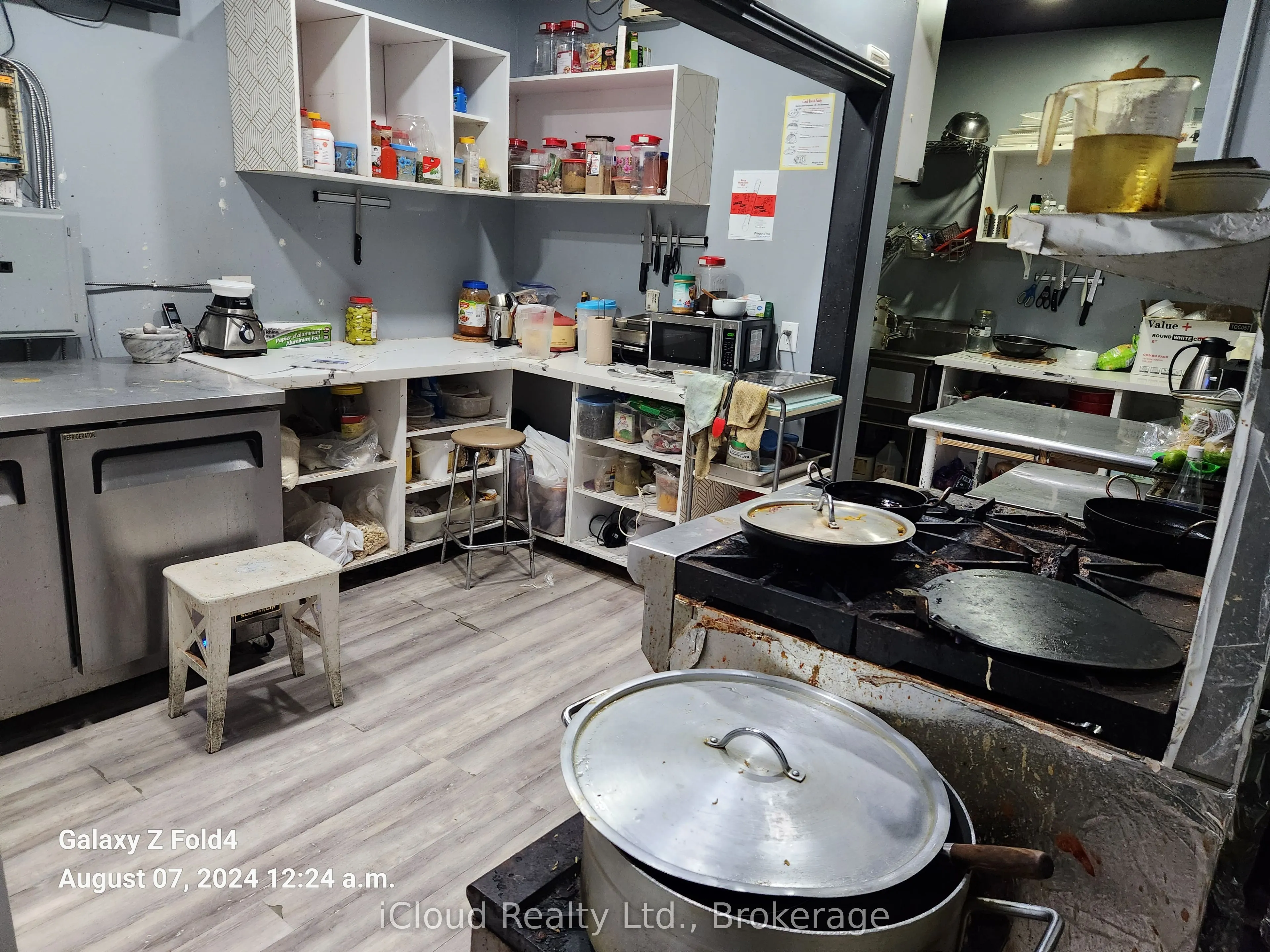 315 Traders Boulevard E #5