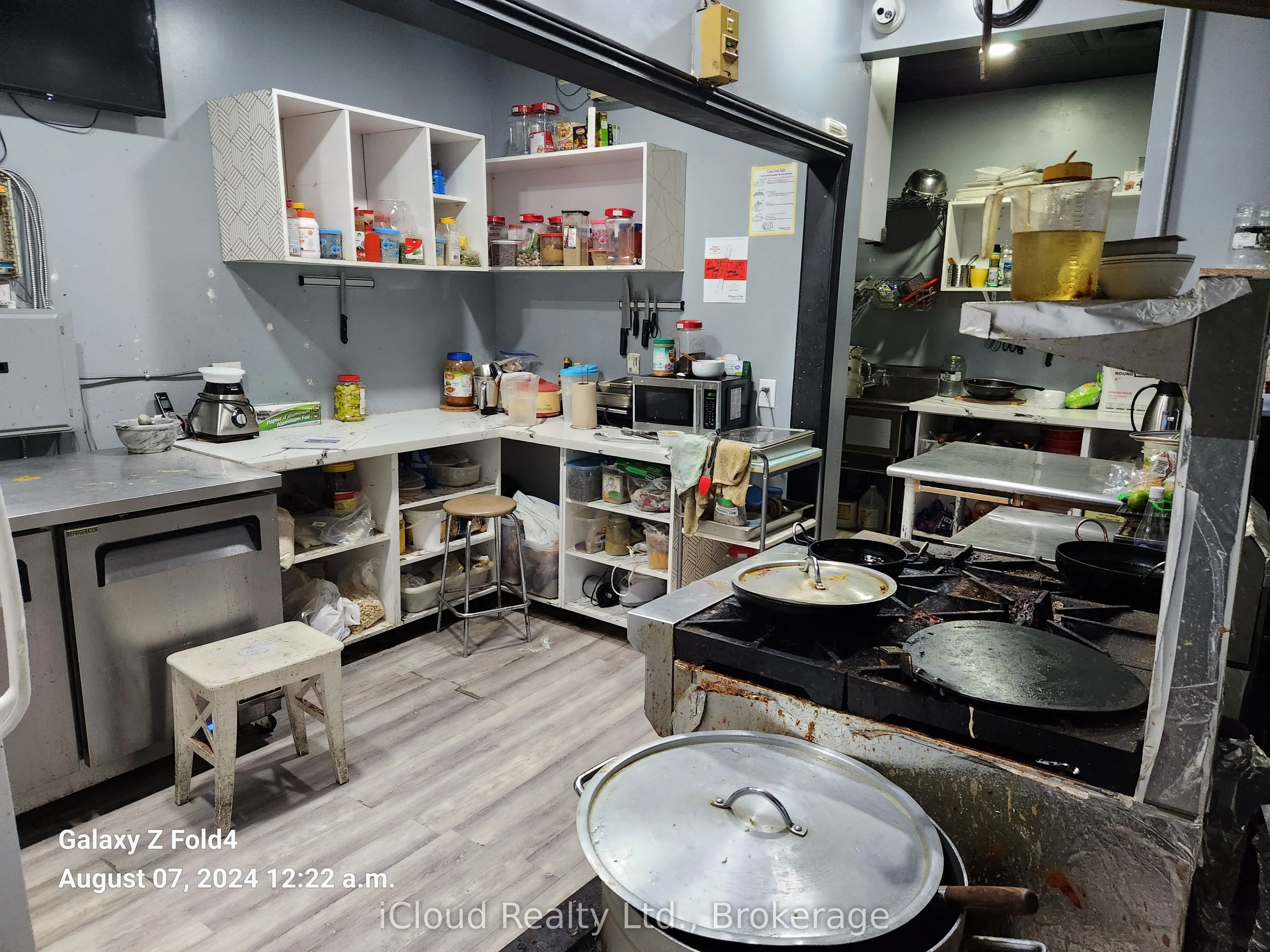315 Traders Boulevard E #5