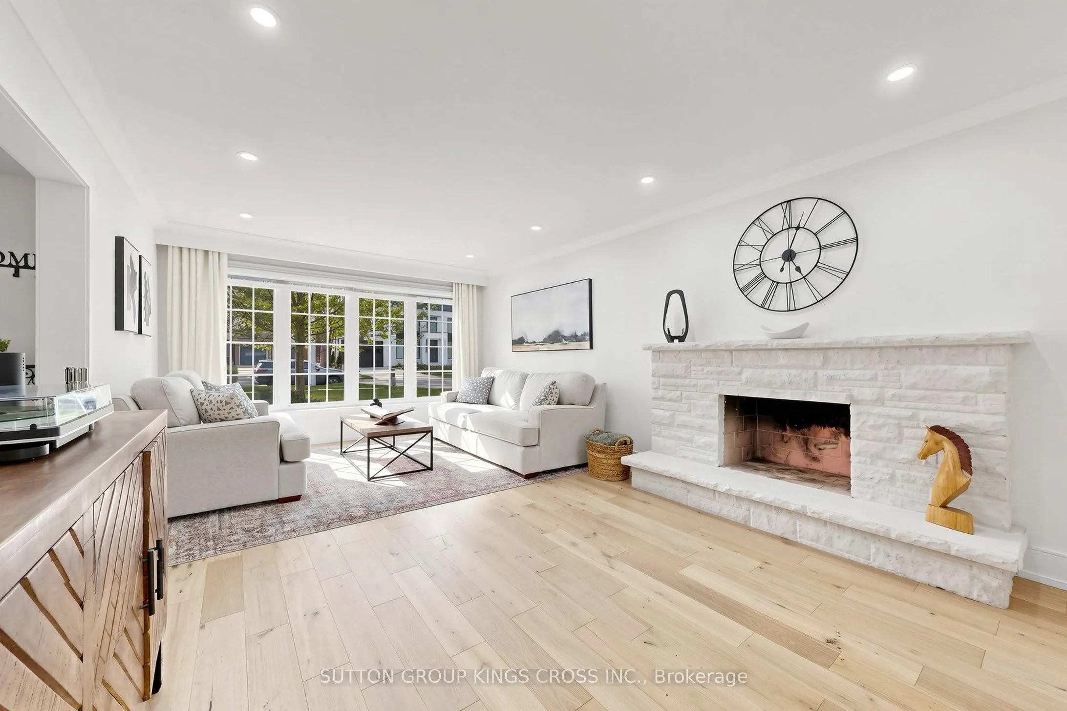 360 Isabella Avenue
