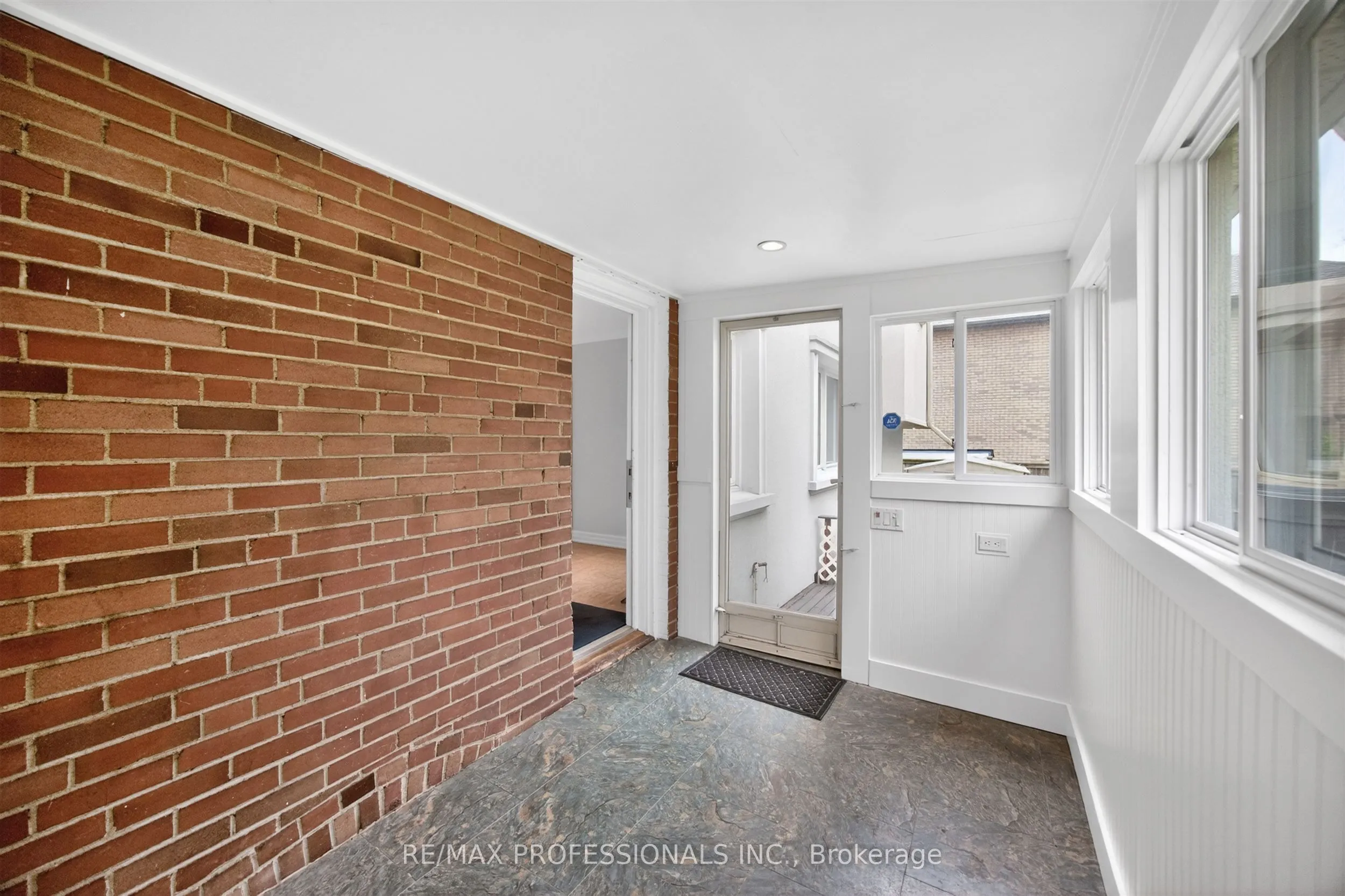 27 Nottingham Drive