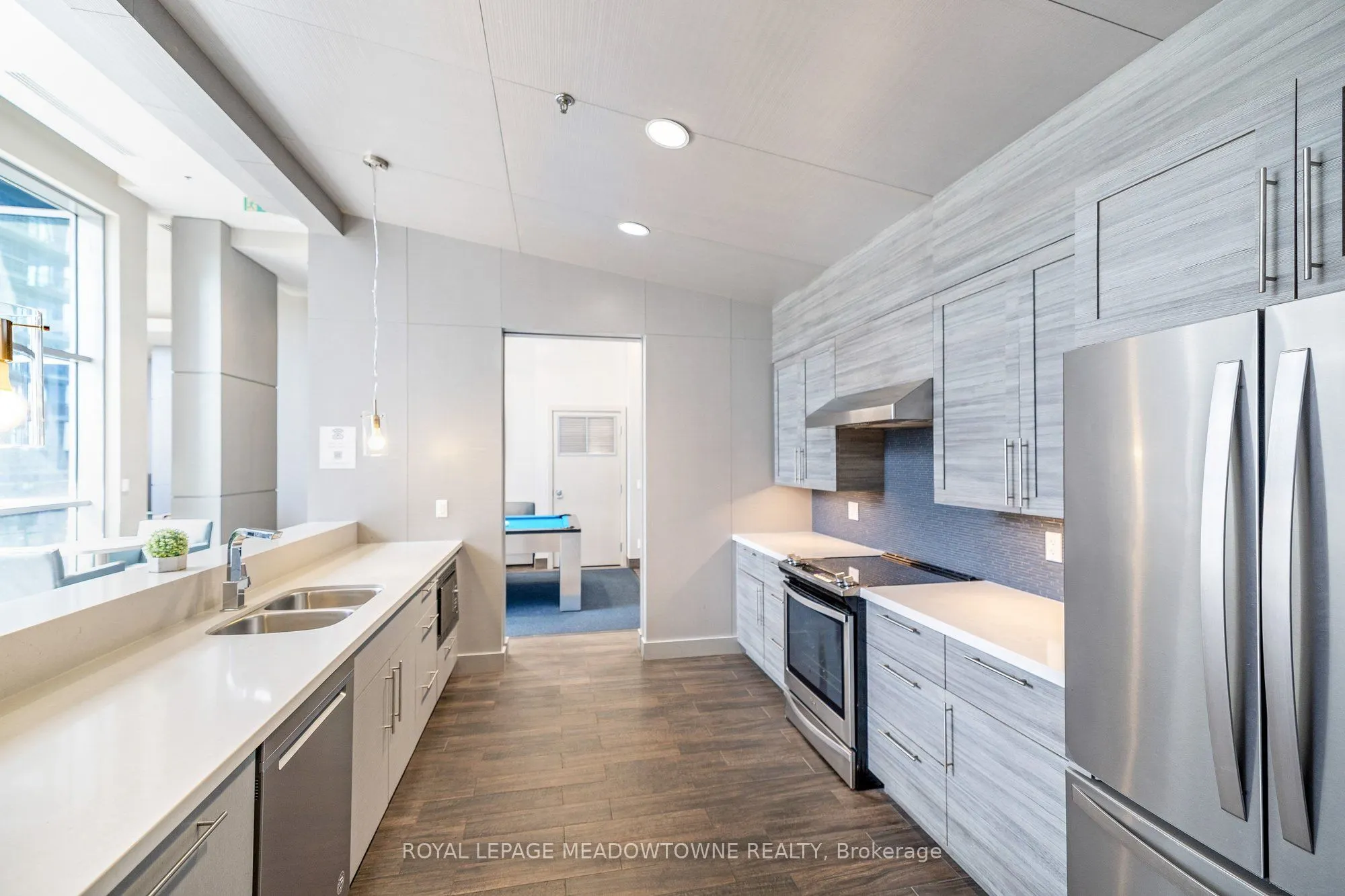 2093 Fairview Street #1902
