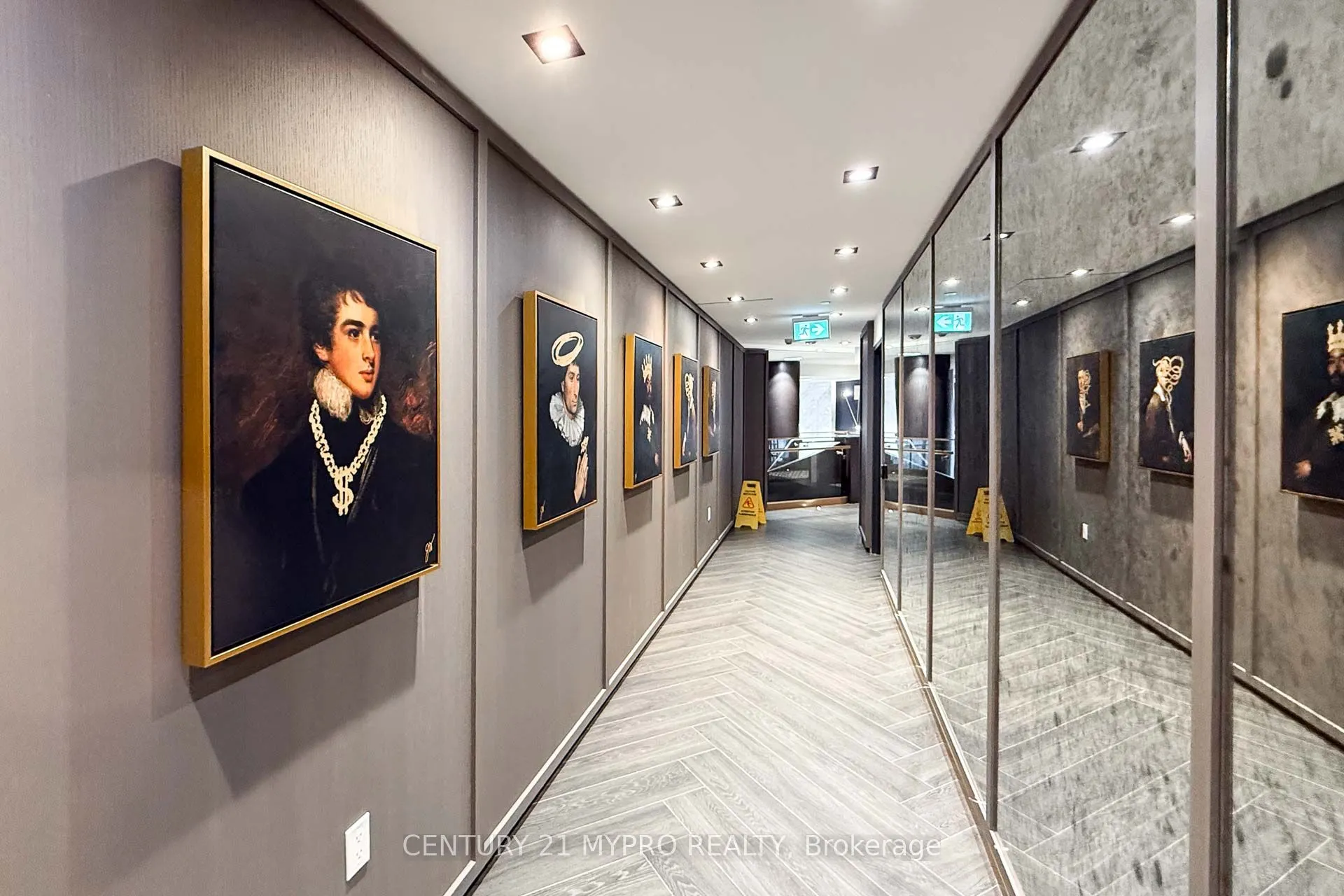 395 Dundas Street W #115