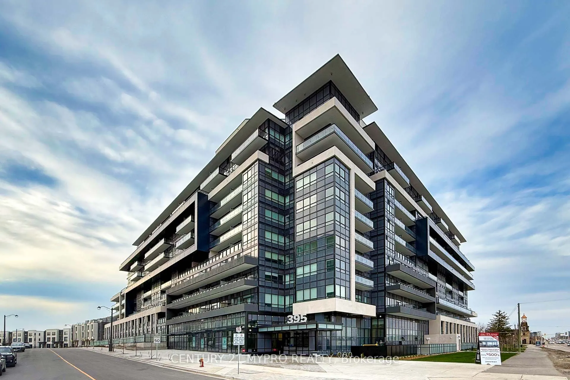 395 Dundas Street W #115