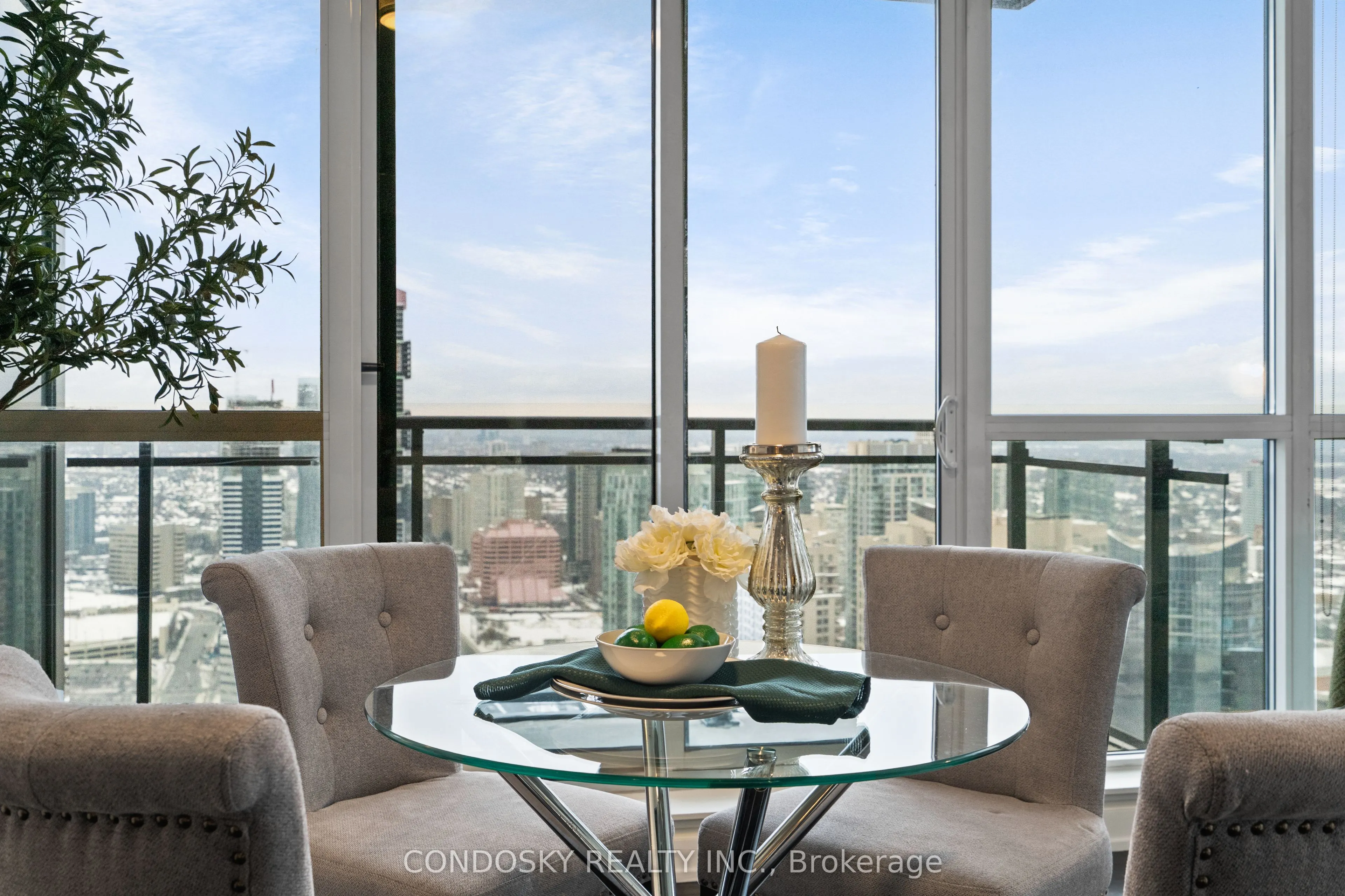 510 Curran Place #4109