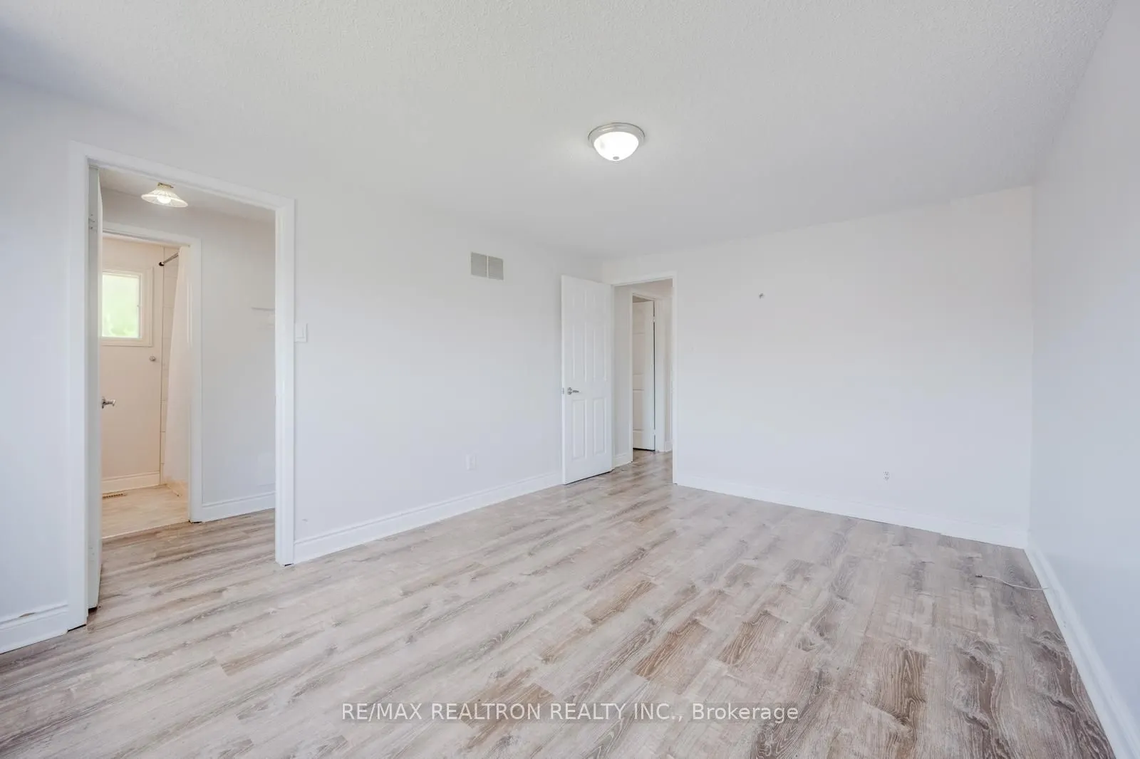 6 Albemarle Court