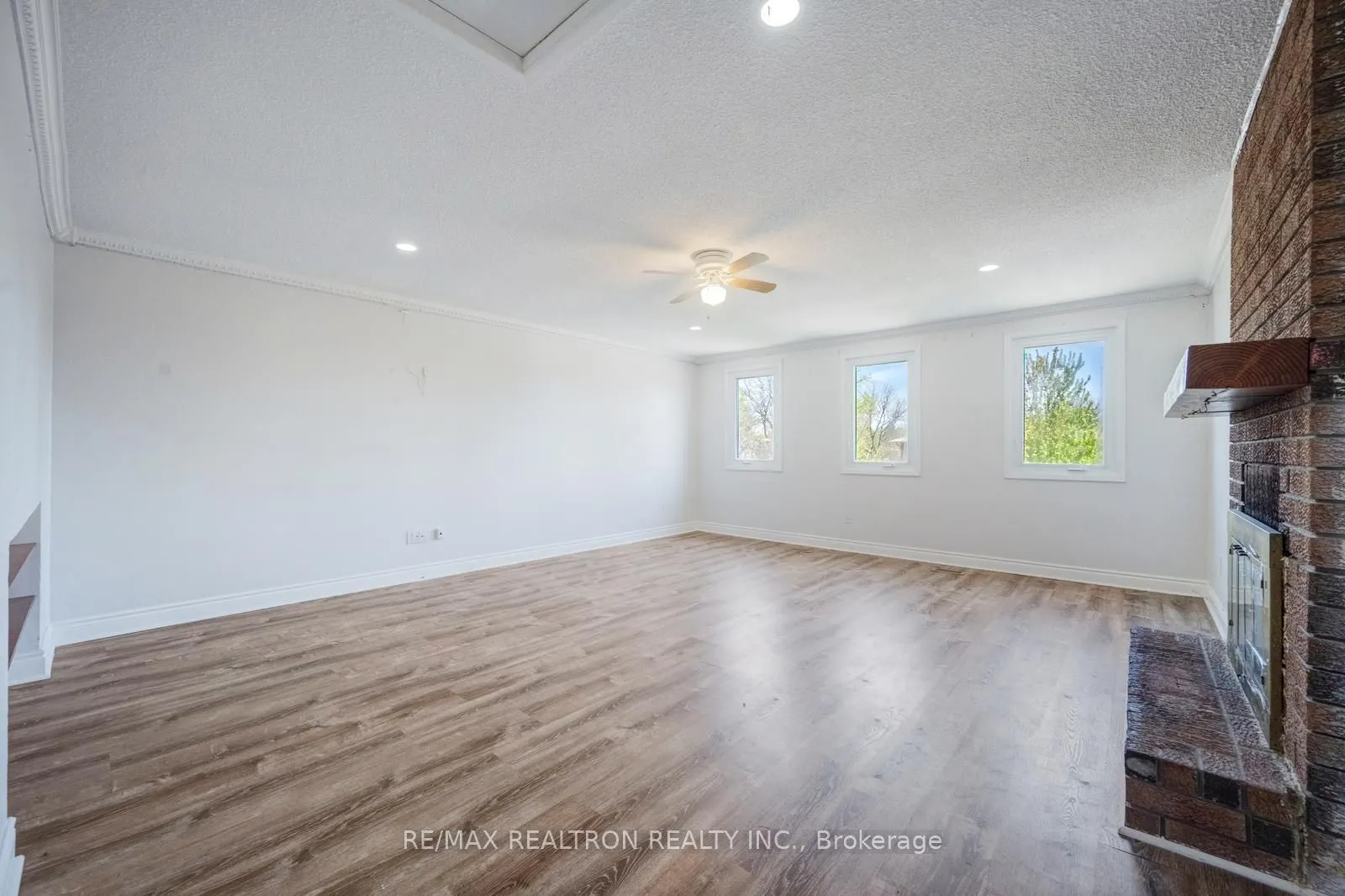 6 Albemarle Court