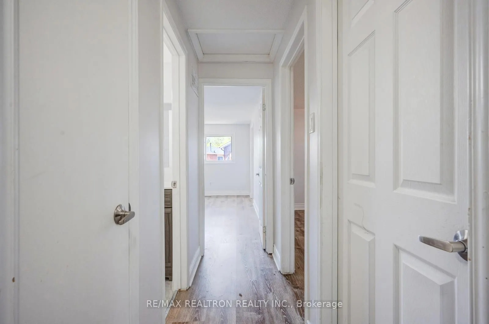 6 Albemarle Court