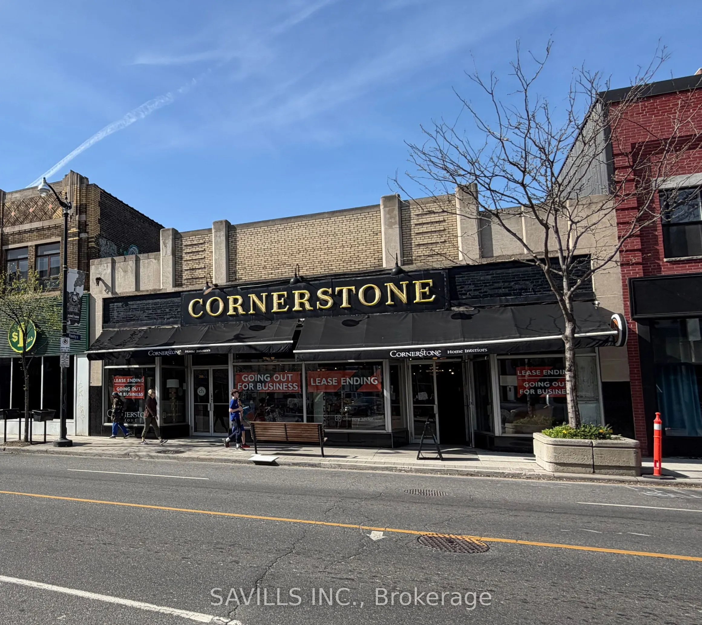 2884-2886 Dundas Street W