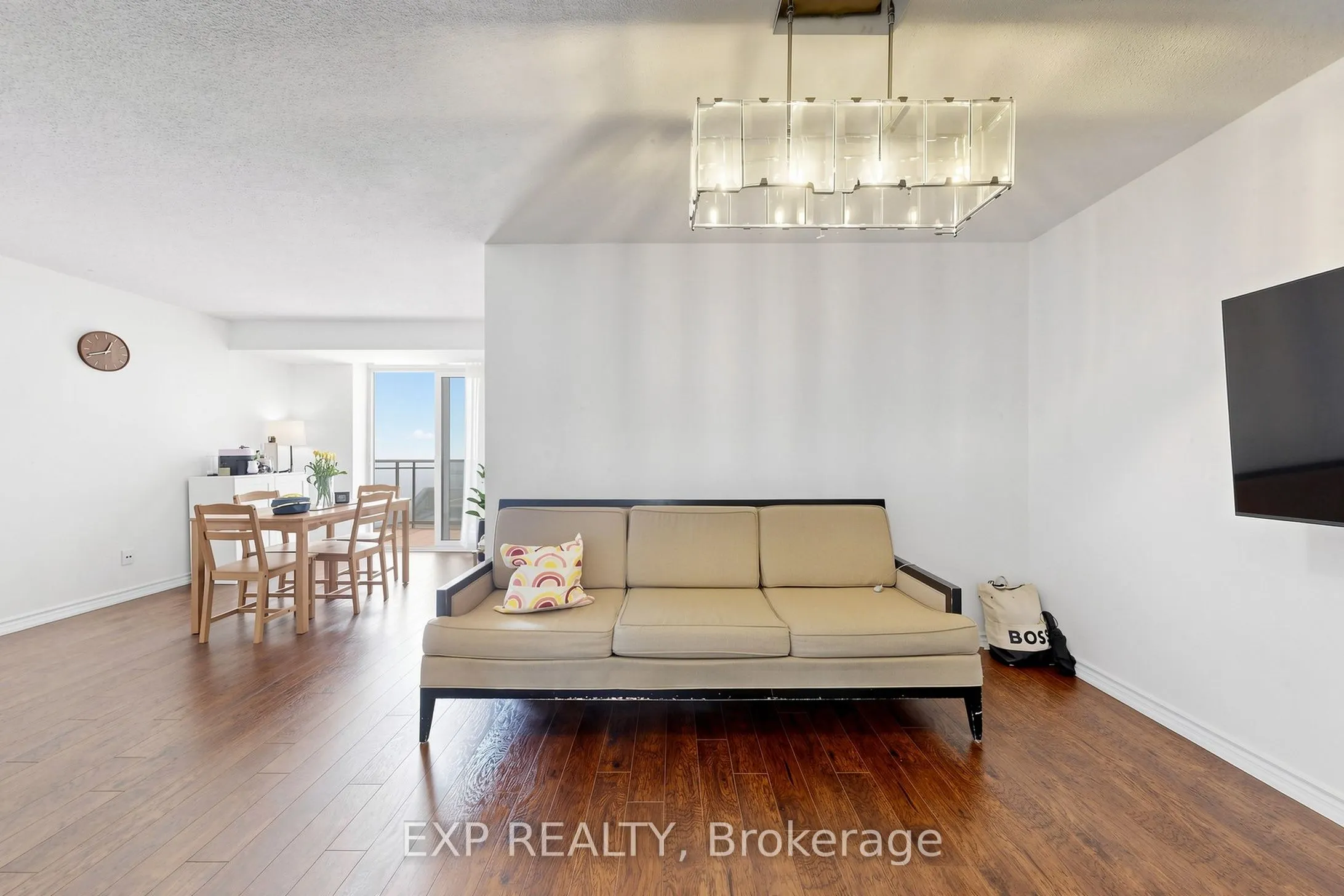 5233 Dundas Street W ##1428