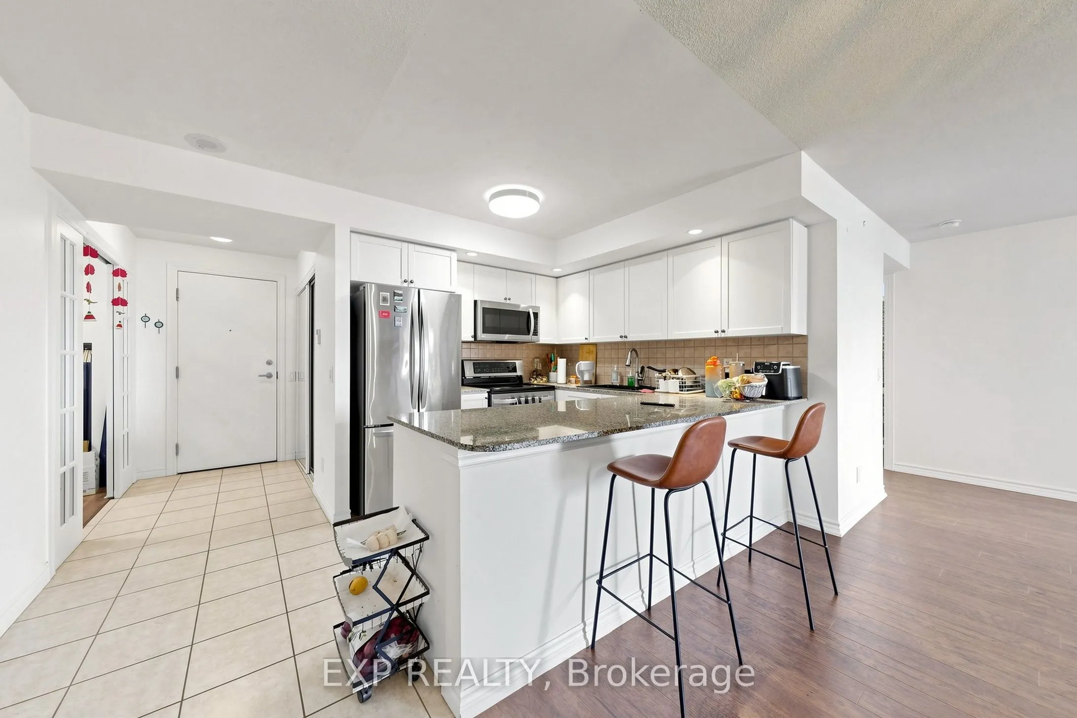 5233 Dundas Street W ##1428