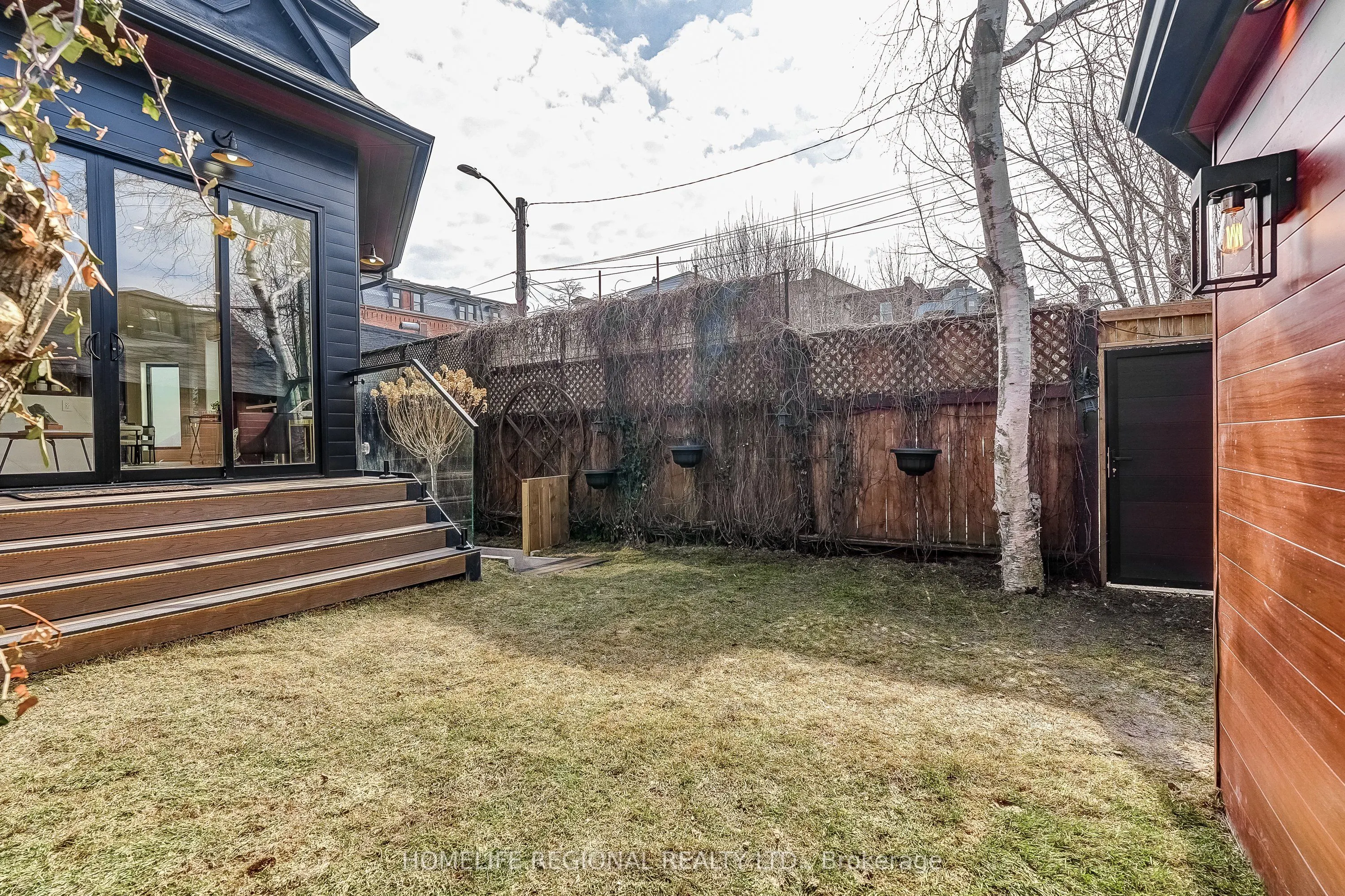 12 Macdonell Avenue