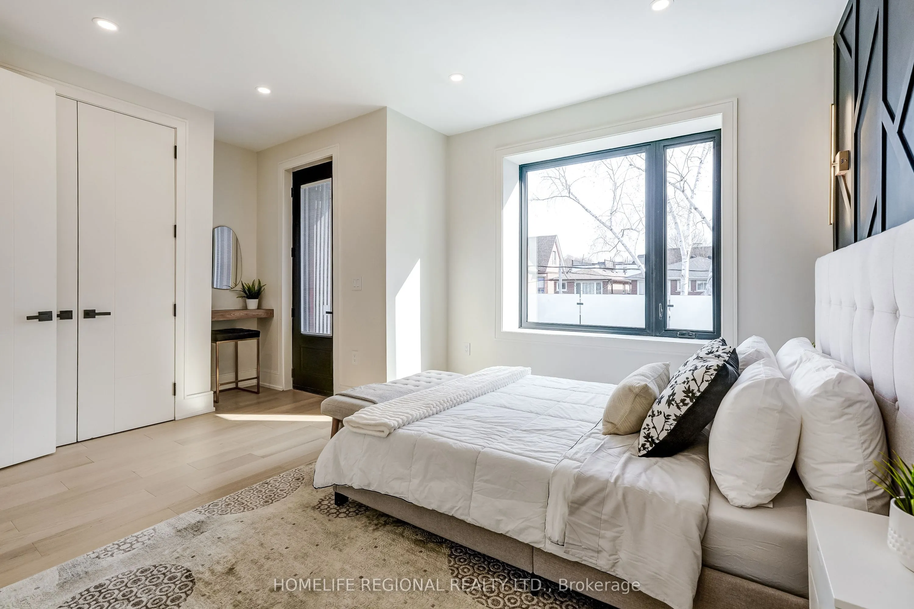 12 Macdonell Avenue