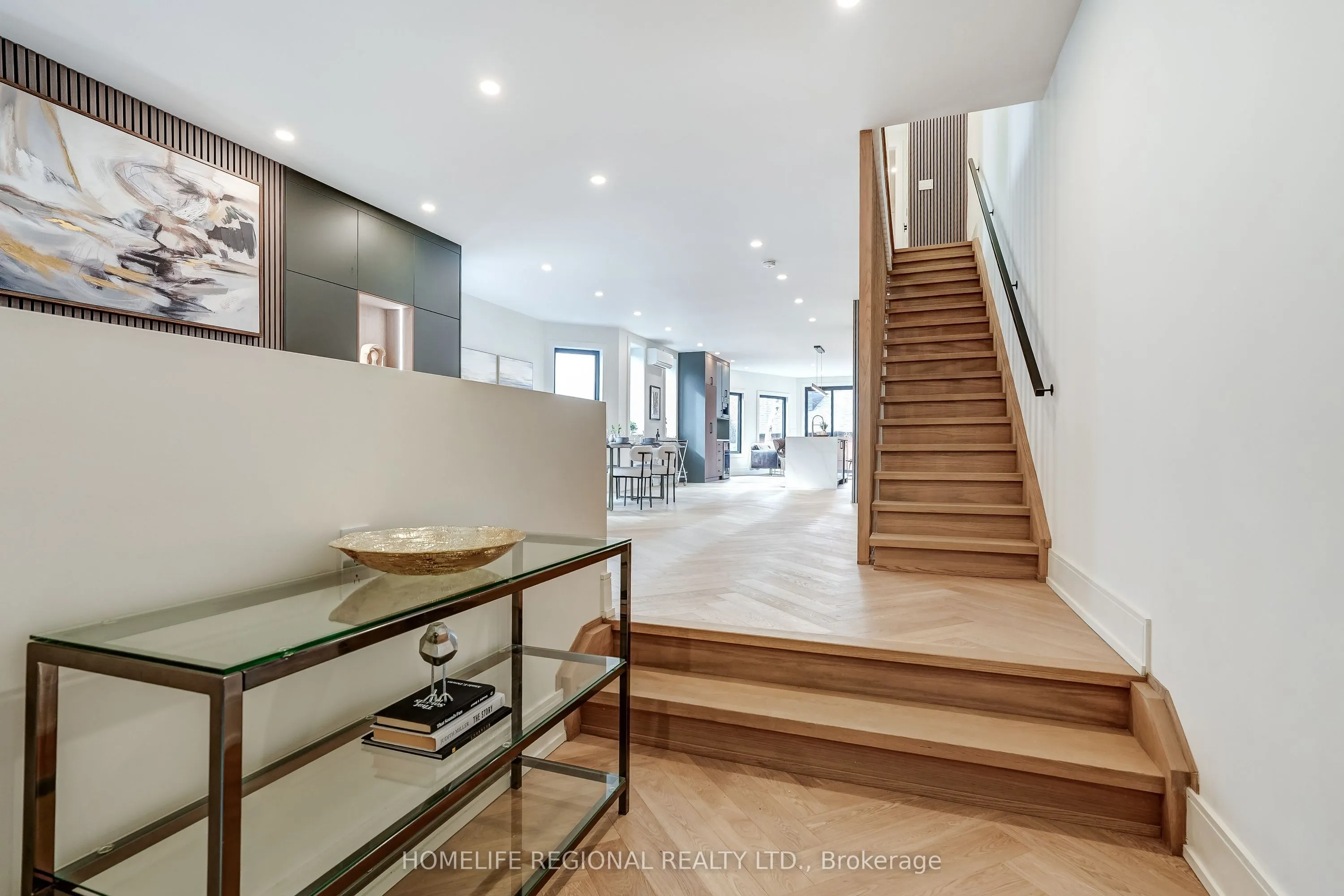 12 Macdonell Avenue