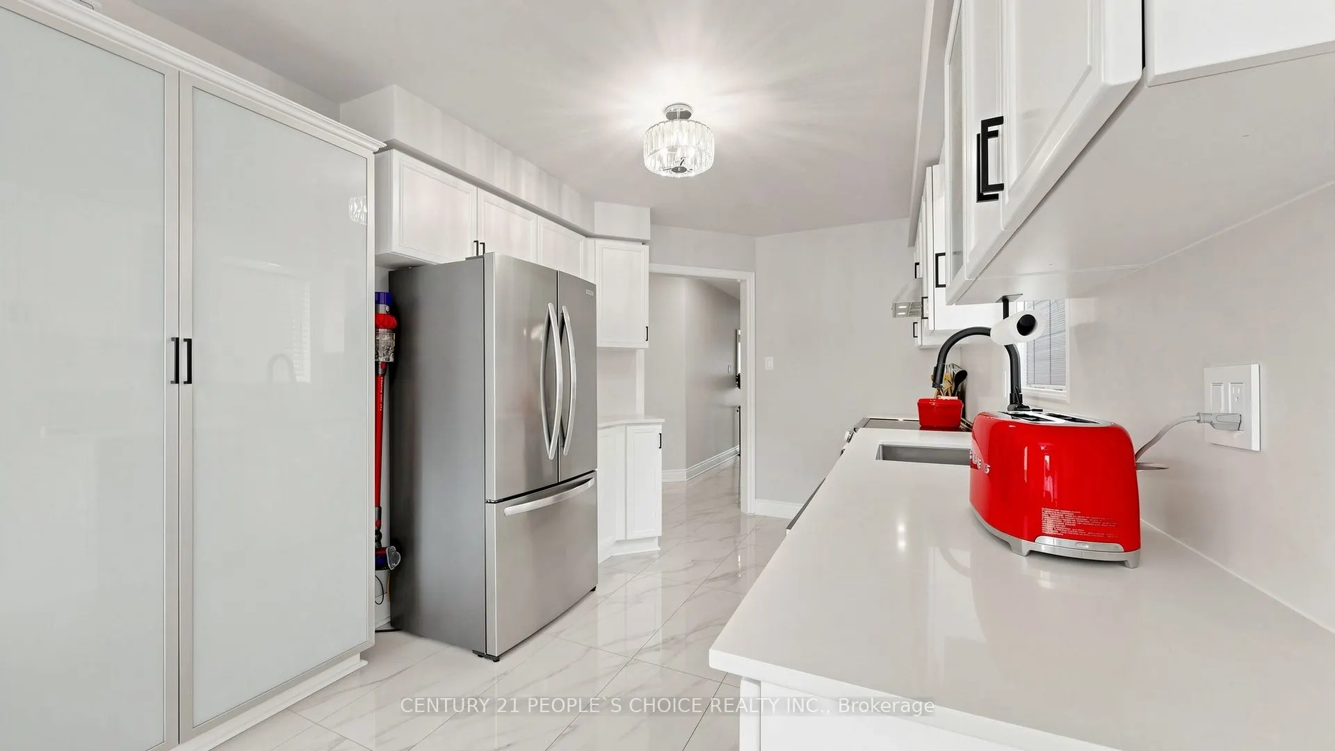 3 Manorwood Court