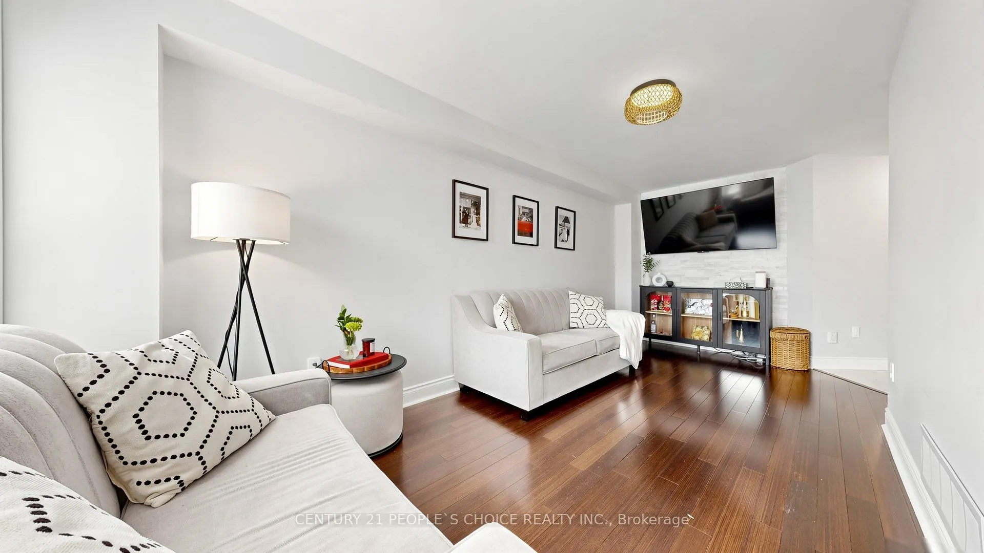 3 Manorwood Court