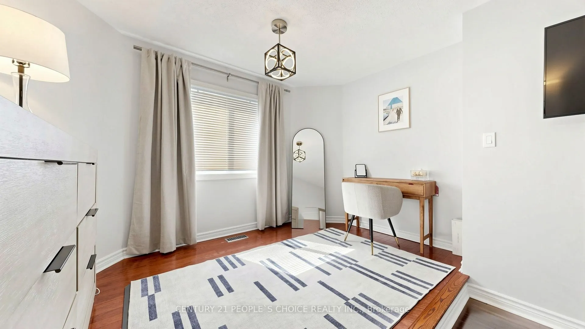 3 Manorwood Court