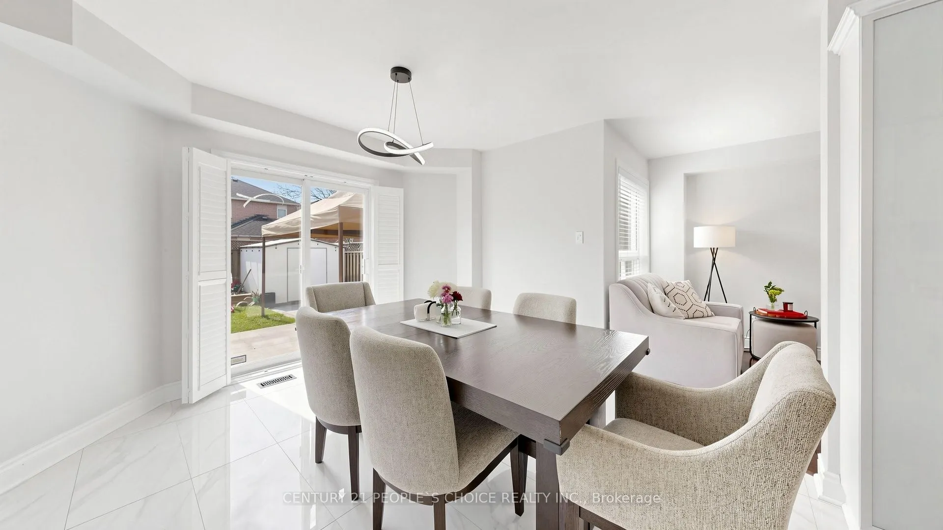 3 Manorwood Court