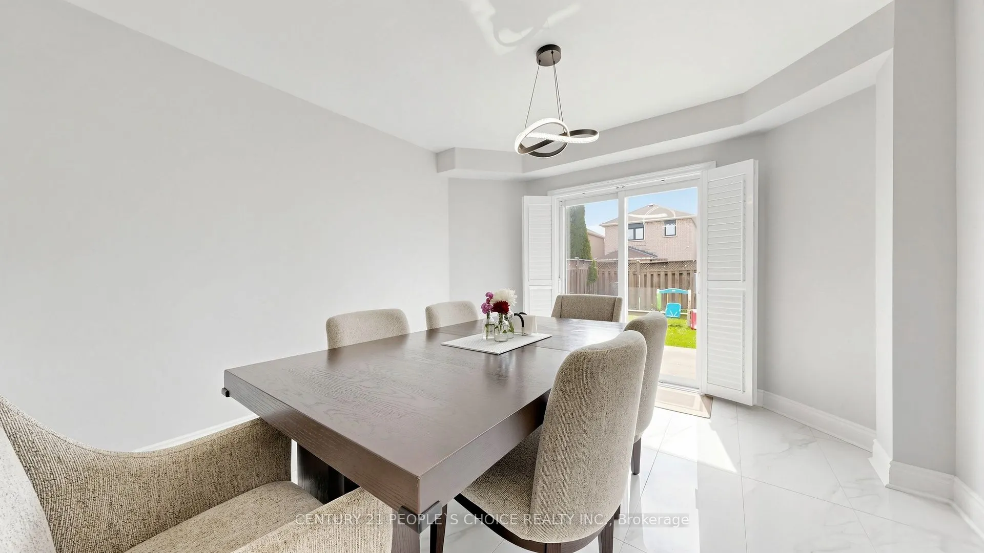 3 Manorwood Court