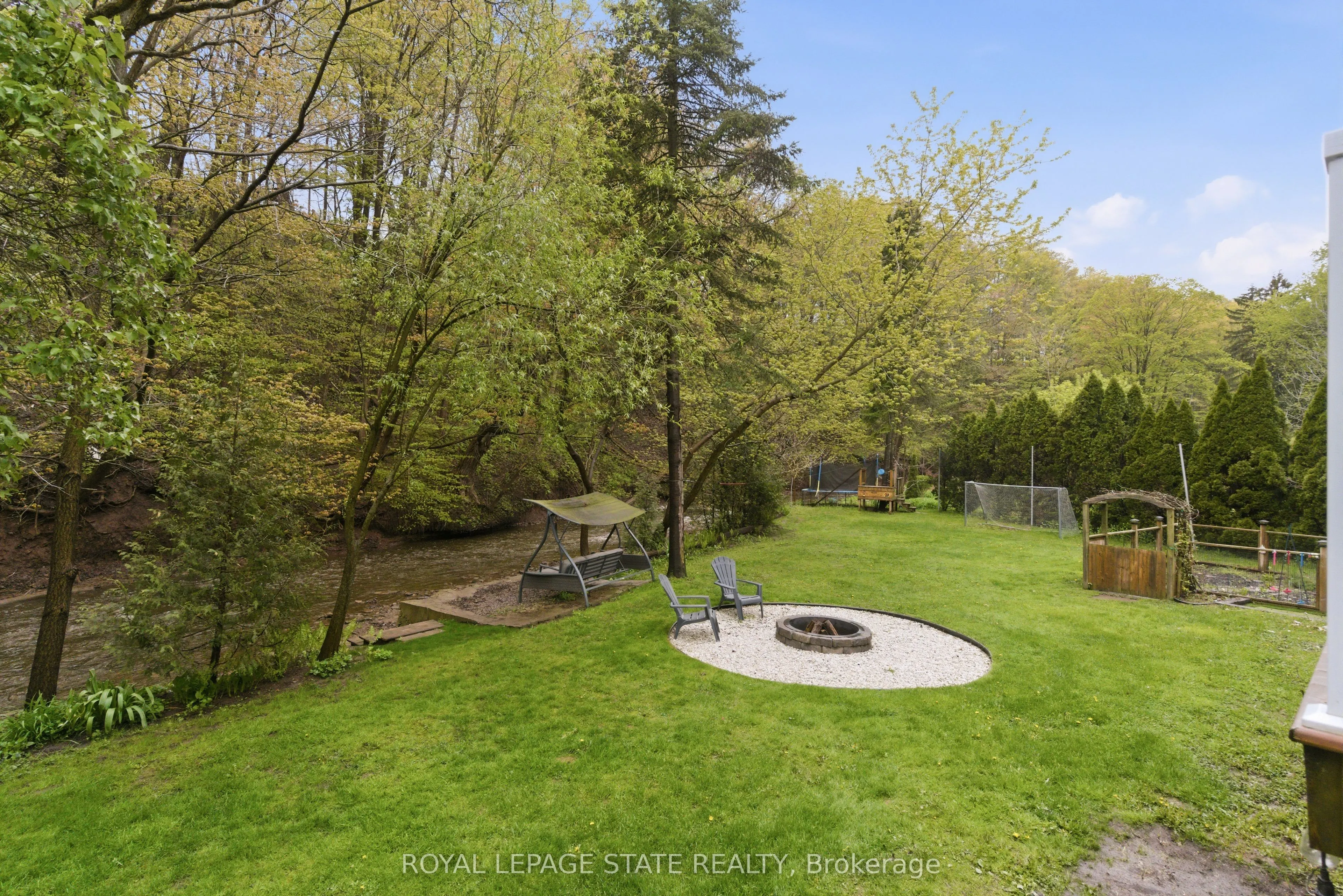 1262 Hidden Valley Road