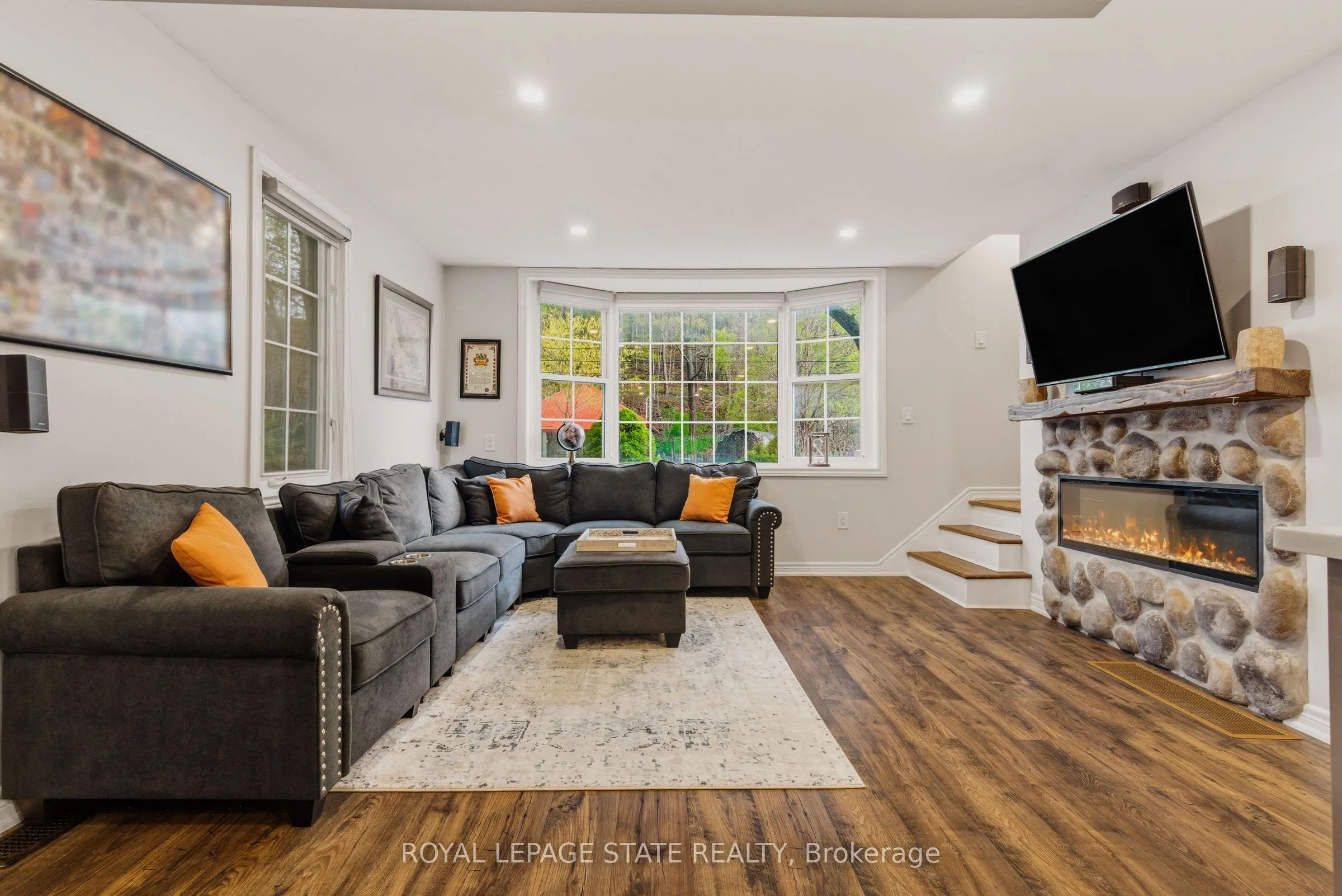 1262 Hidden Valley Road