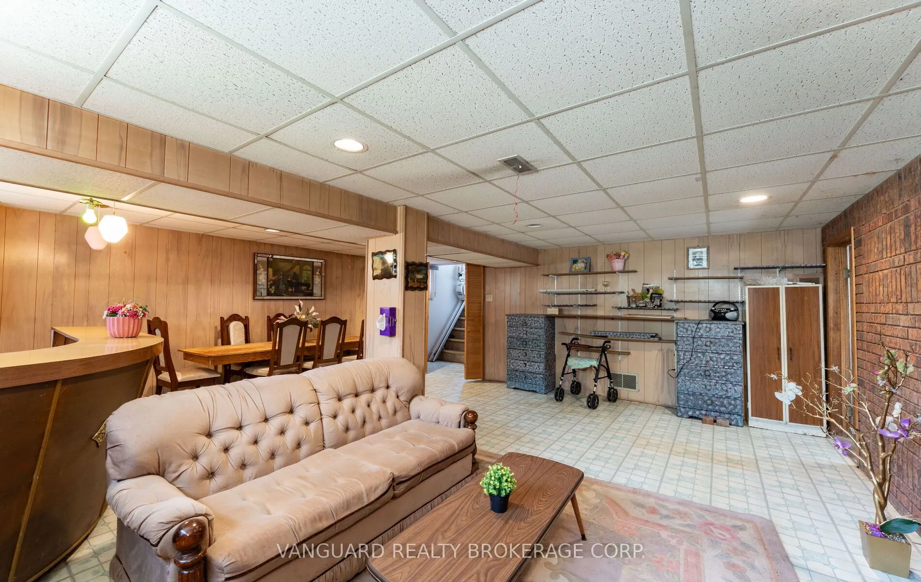 182 Dixon Road