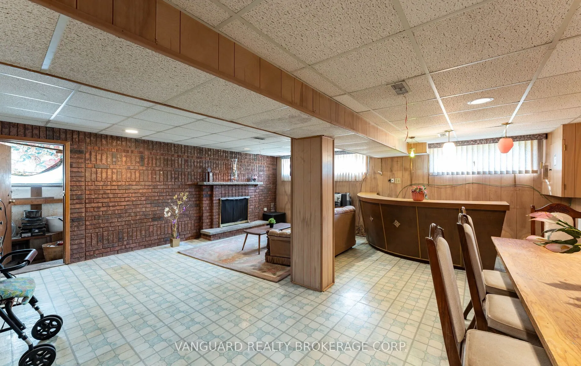 182 Dixon Road