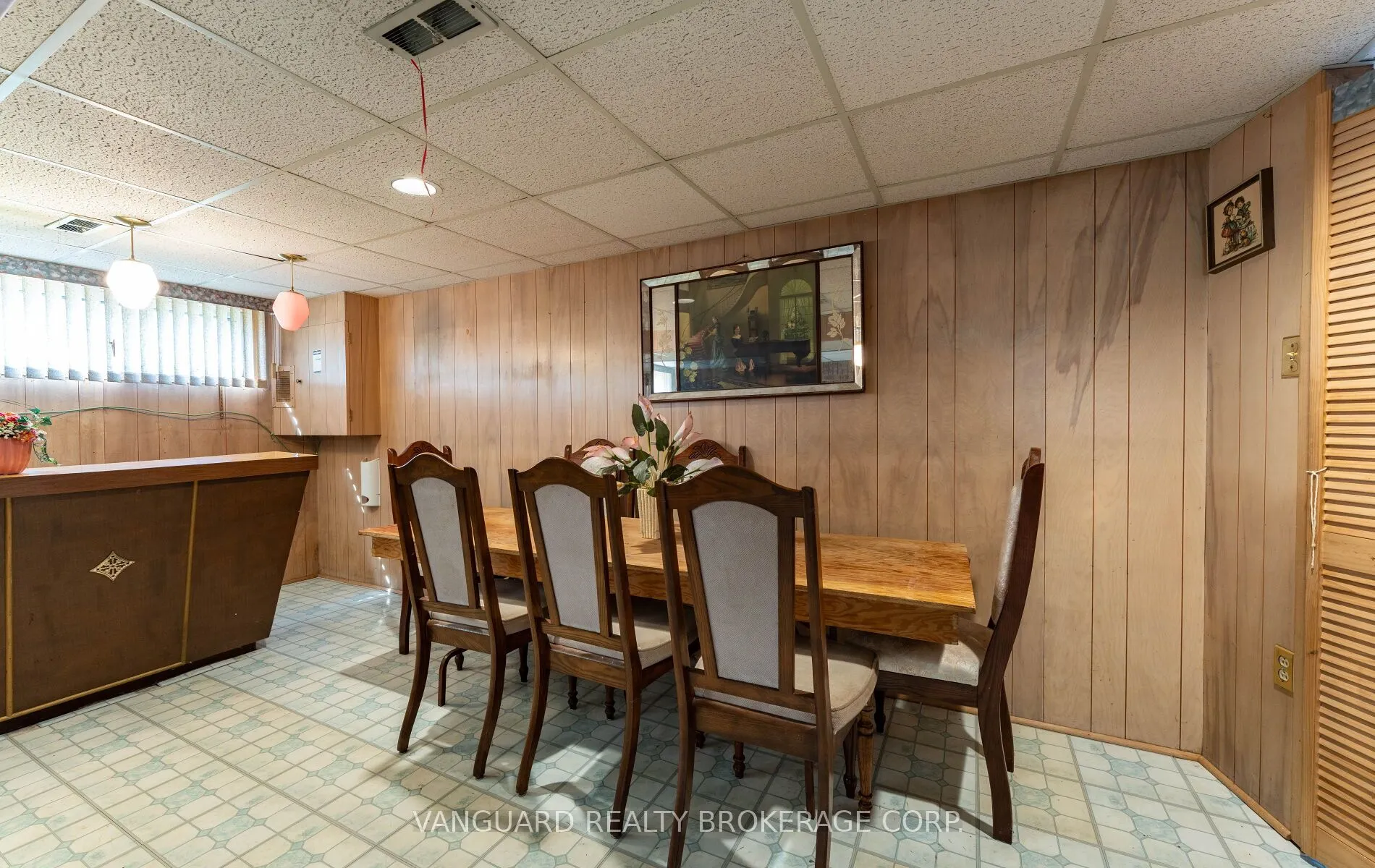 182 Dixon Road