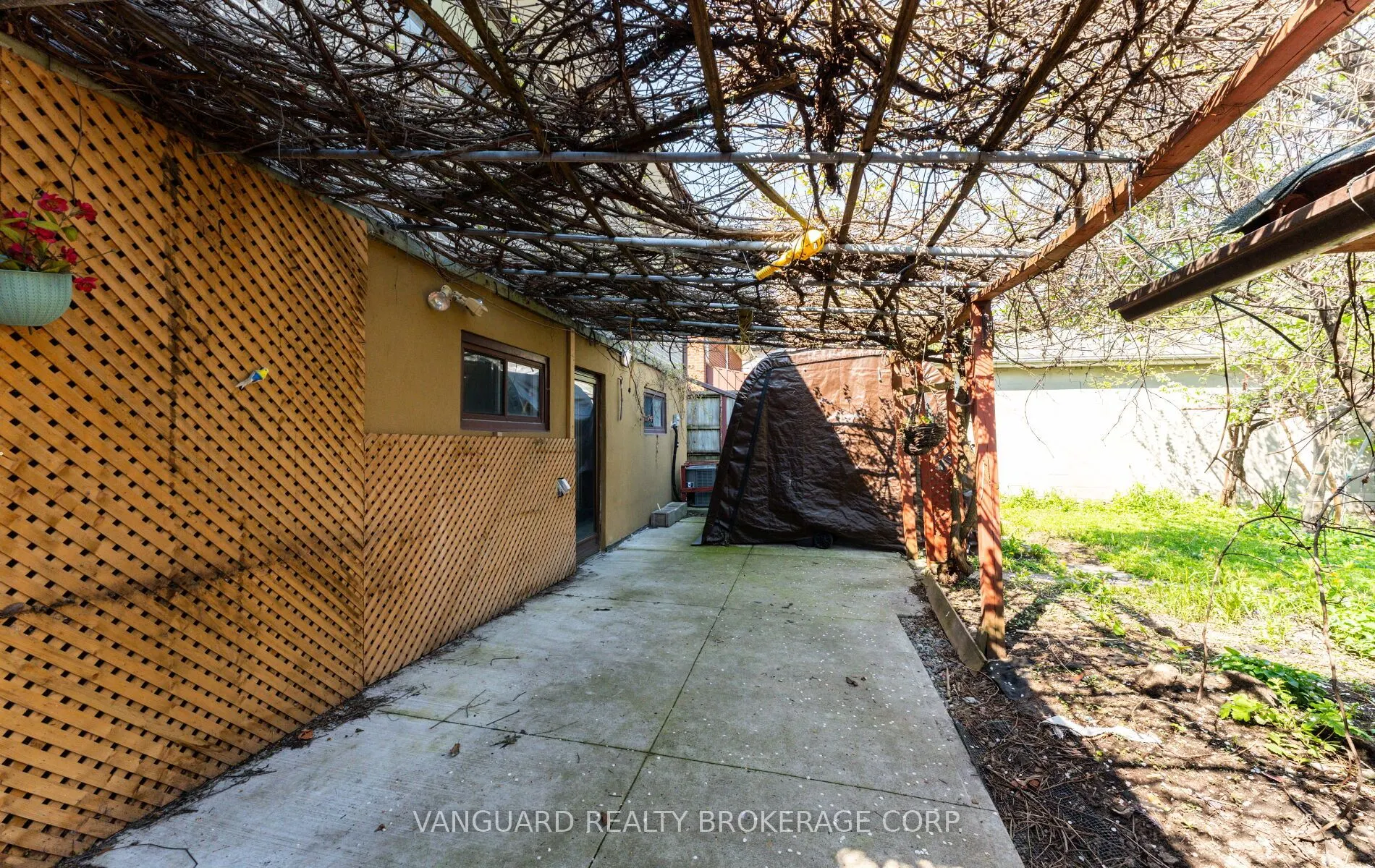 182 Dixon Road