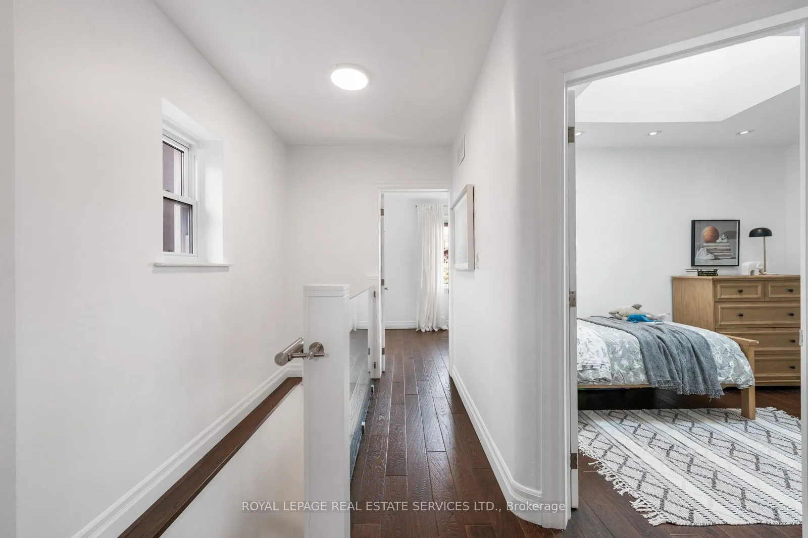 494 Durie Street