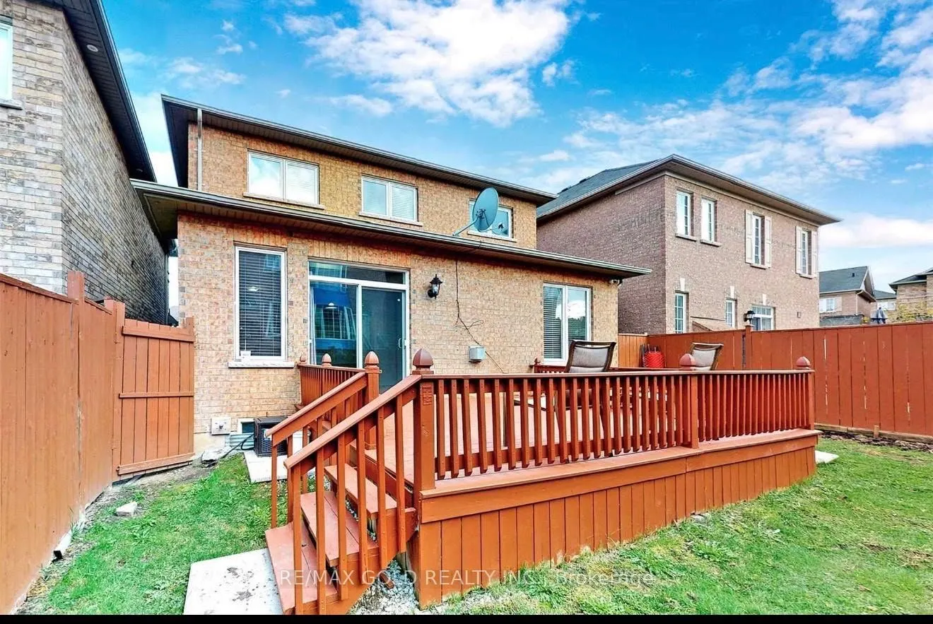 60 Swales Crescent
