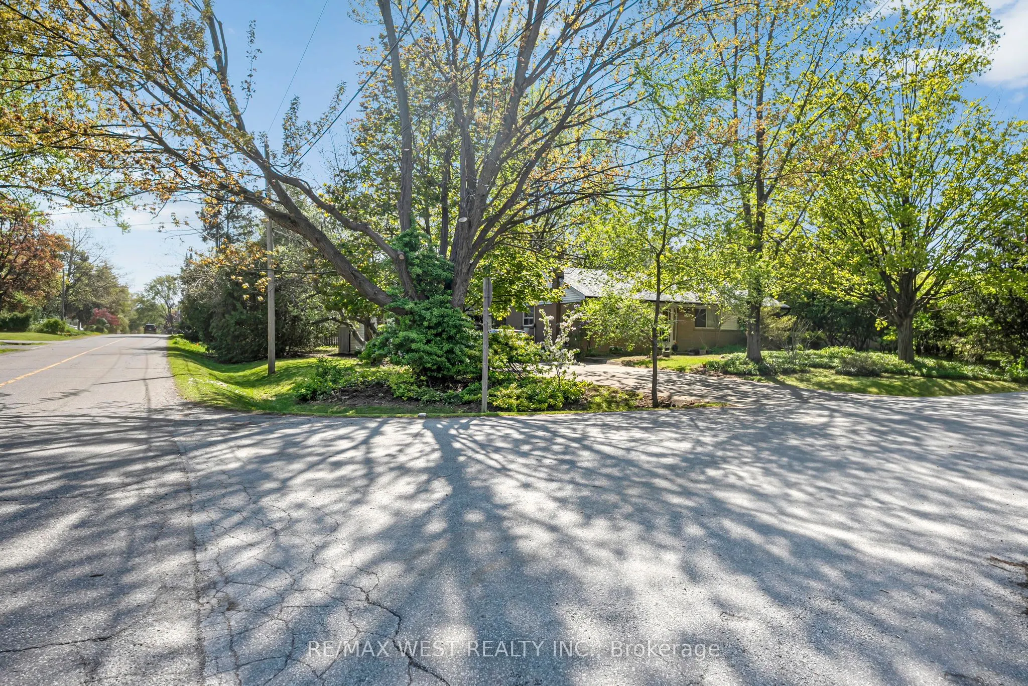1610 Magenta Court
