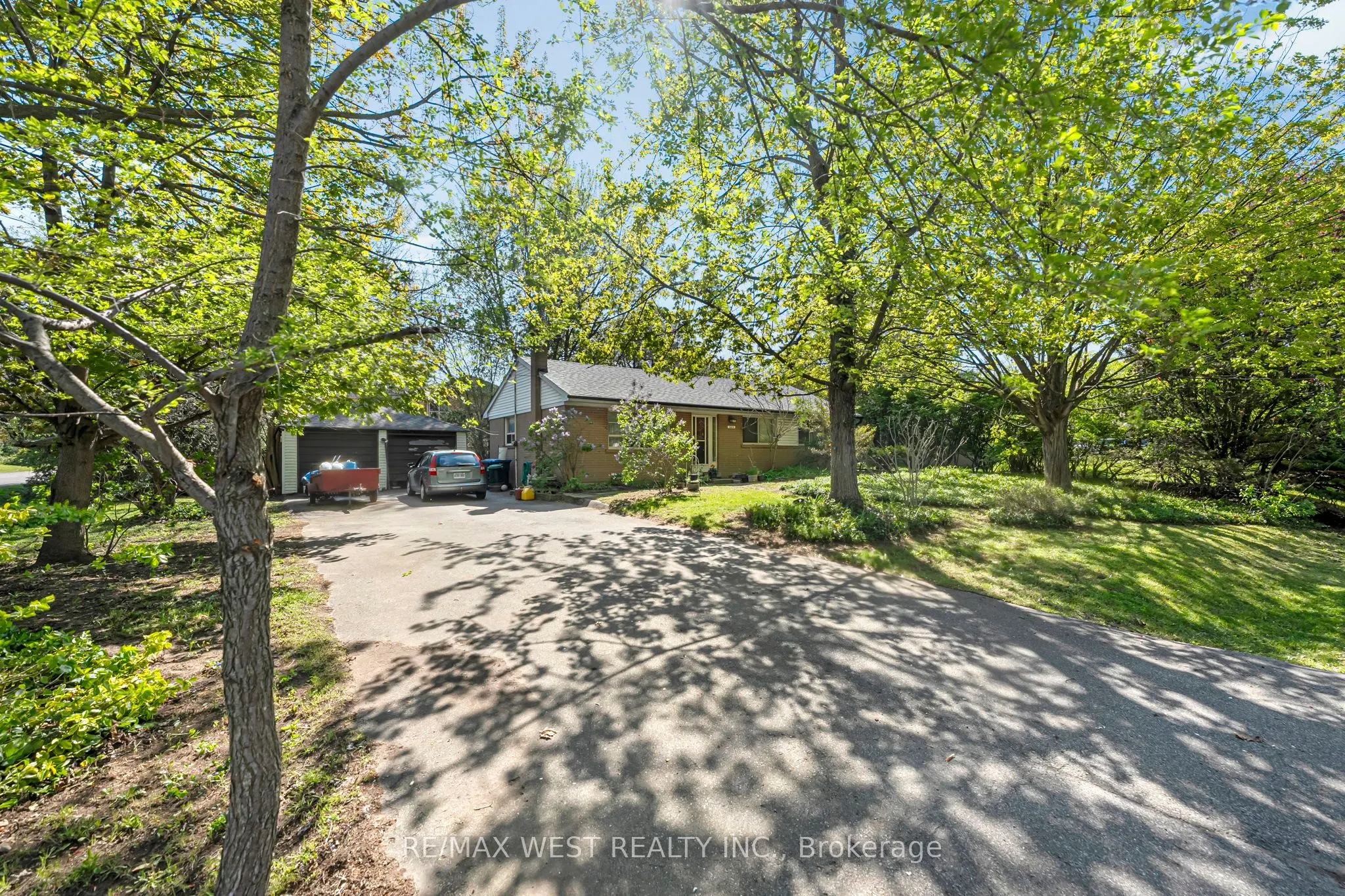 1610 Magenta Court