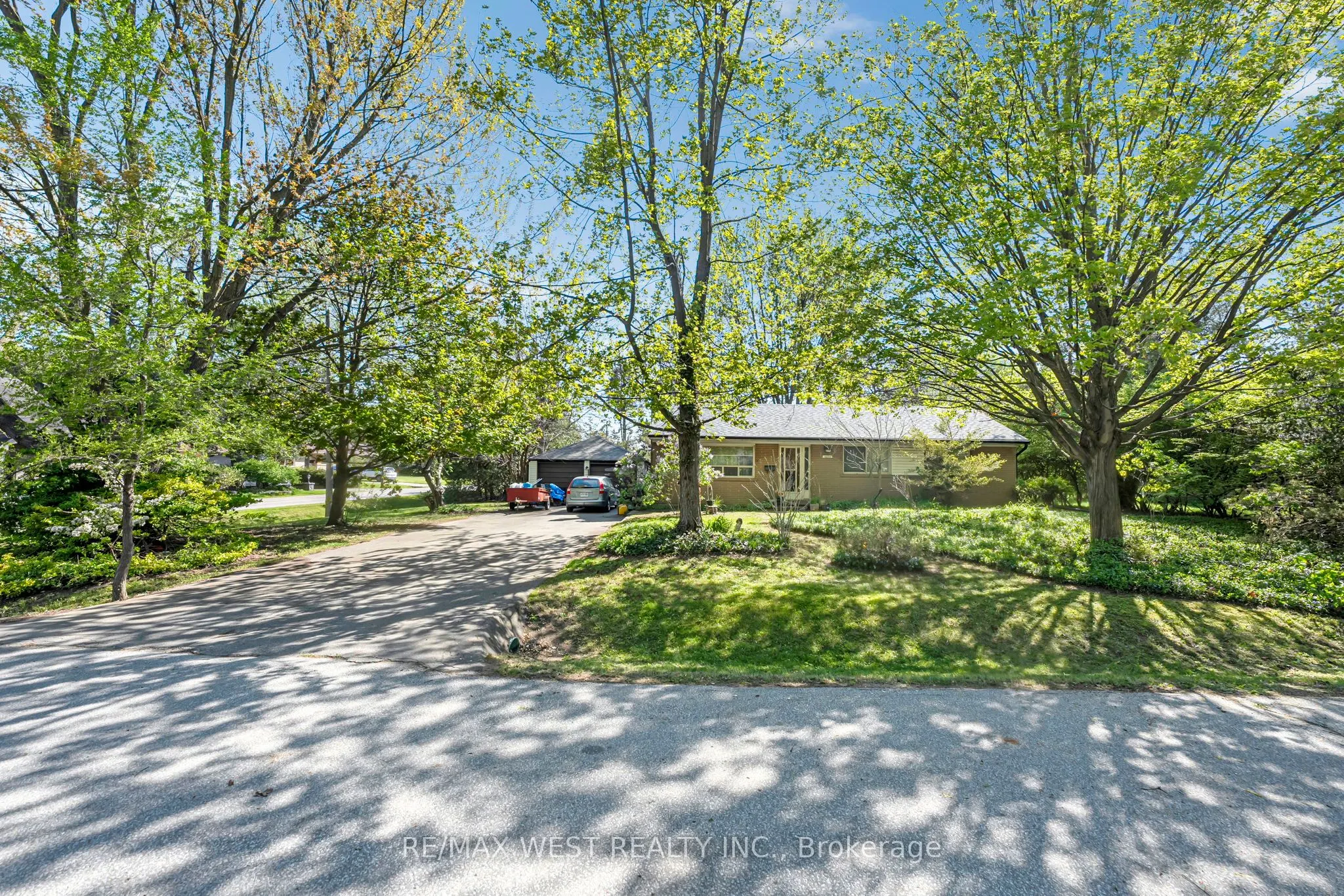 1610 Magenta Court