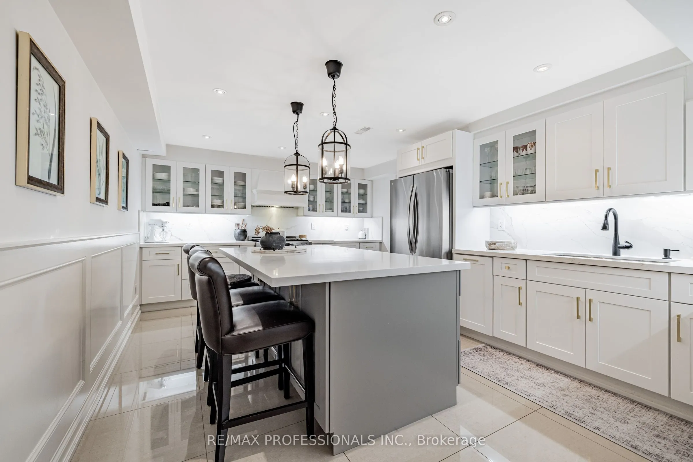 182 Gracefield Avenue