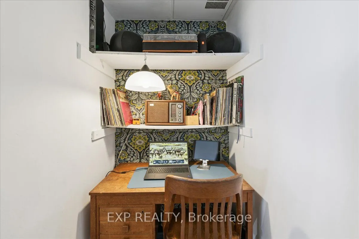 44 Longbourne Drive #412