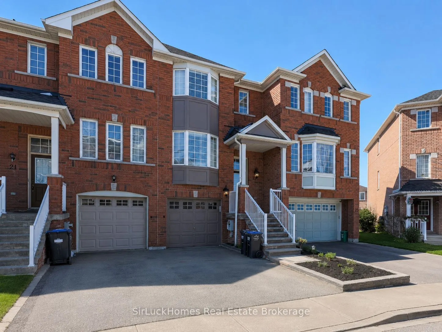 250 Richvale Drive S #22