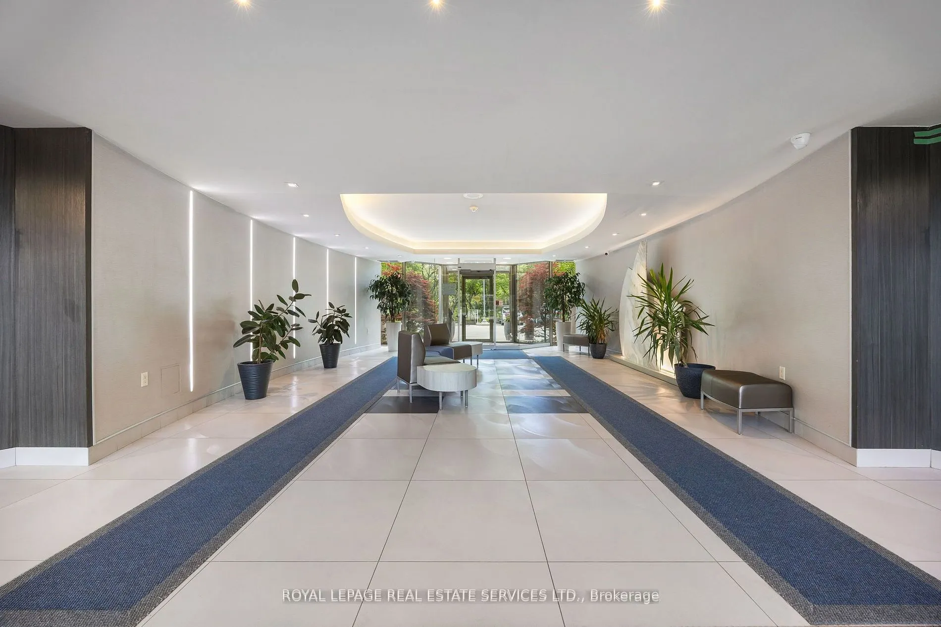 2261 Lake shore Boulevard W #1010