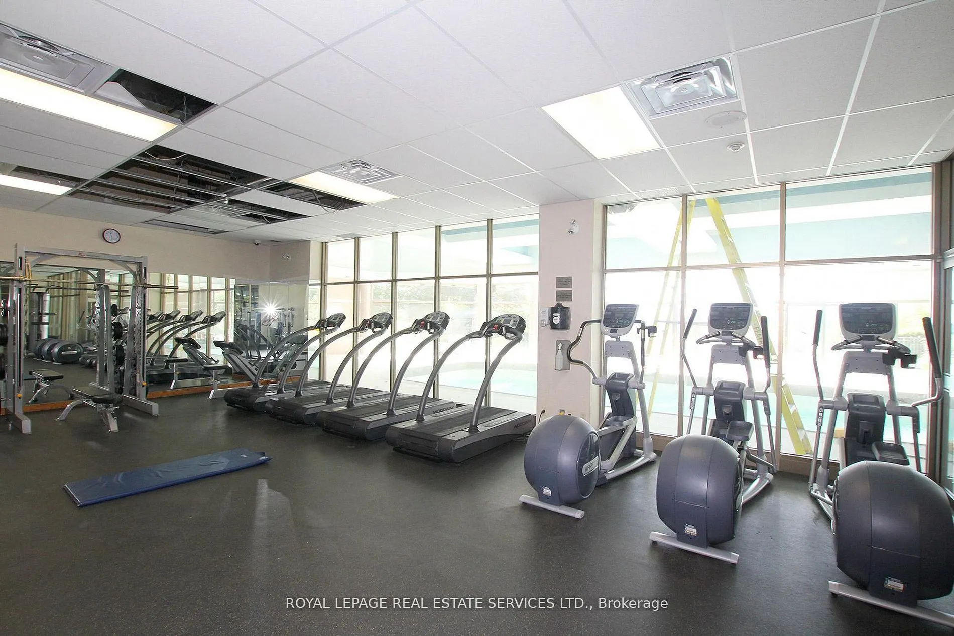 2261 Lake shore Boulevard W #1010