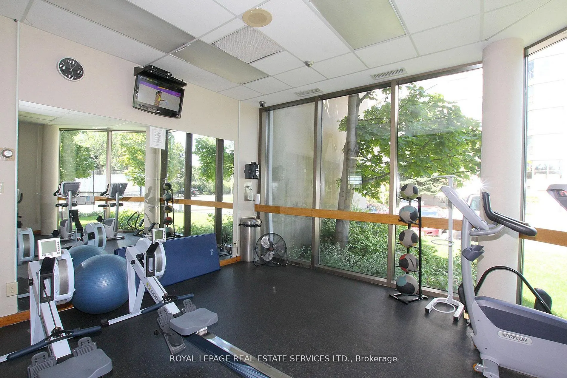 2261 Lake shore Boulevard W #1010