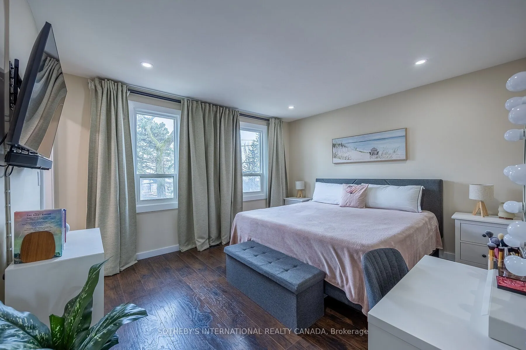 5475 Lakeshore Road #113