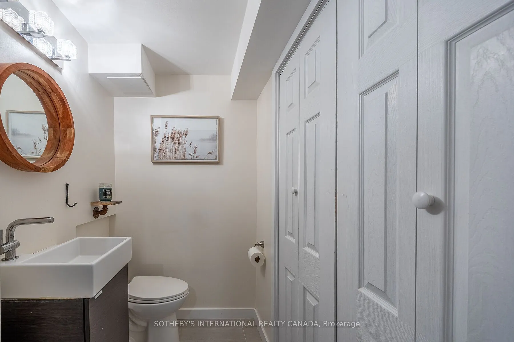 5475 Lakeshore Road #113