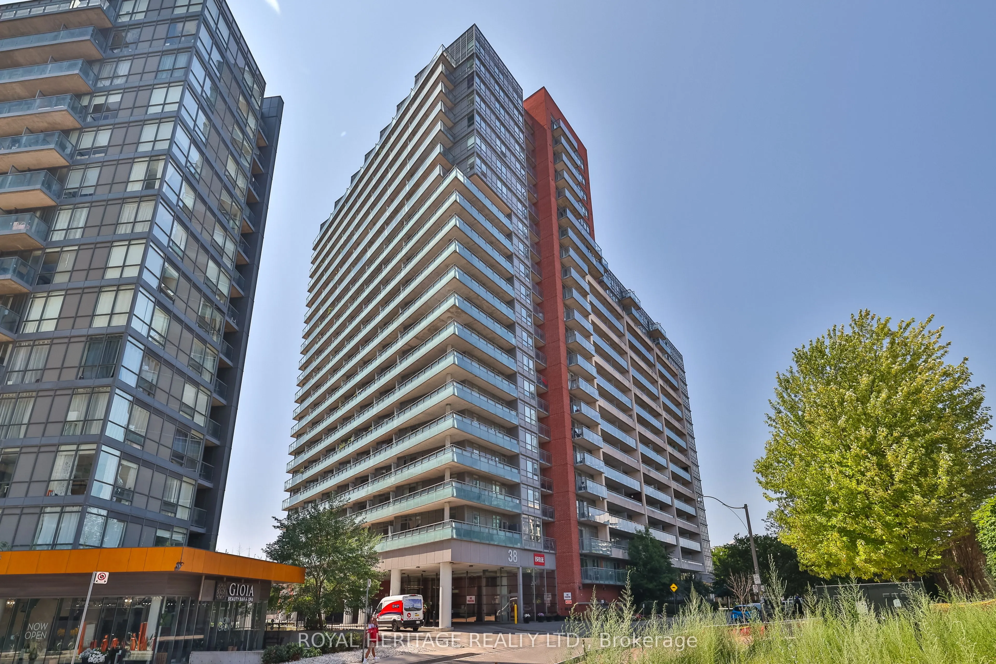 38 Joe Shuster Way #104