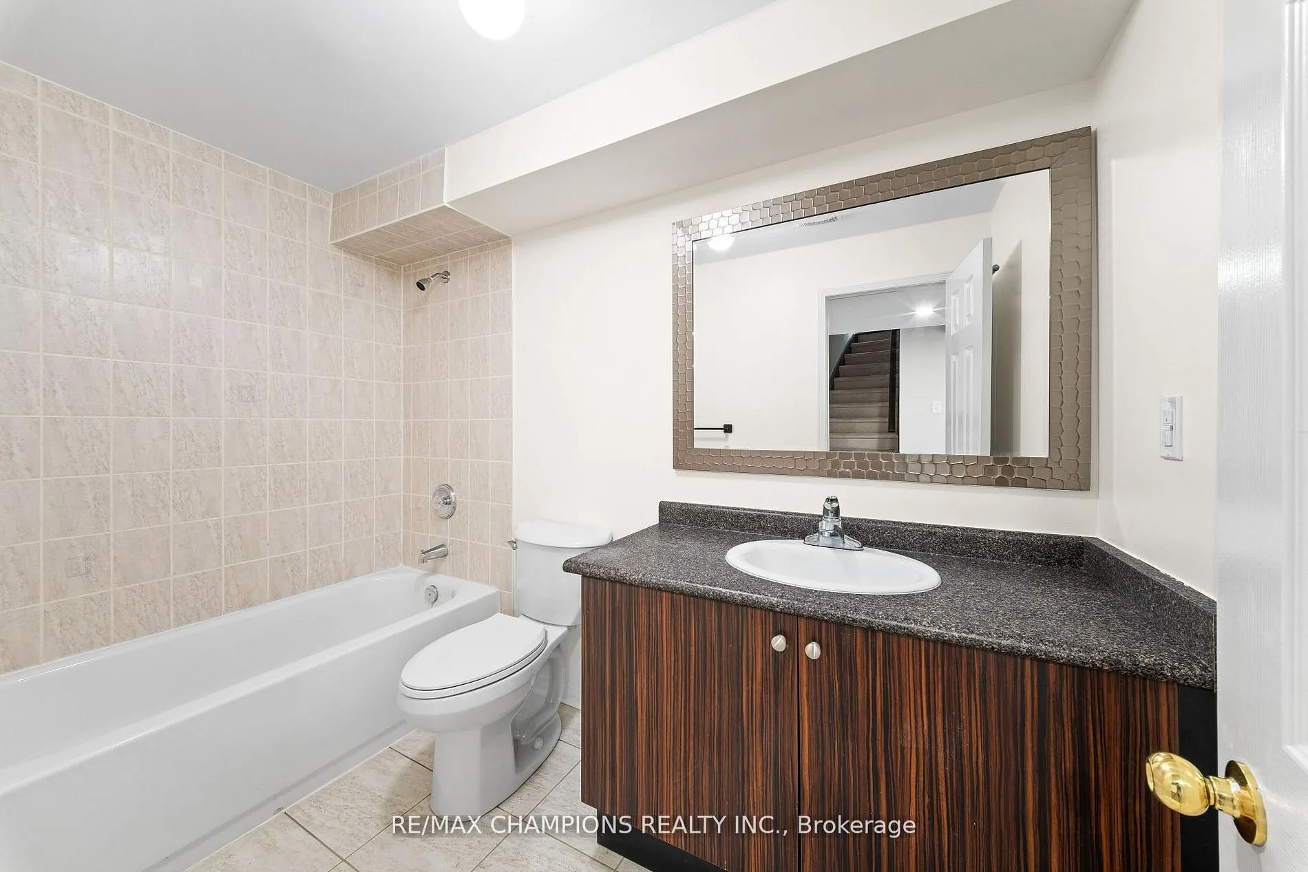 42 Abbotsbury Drive